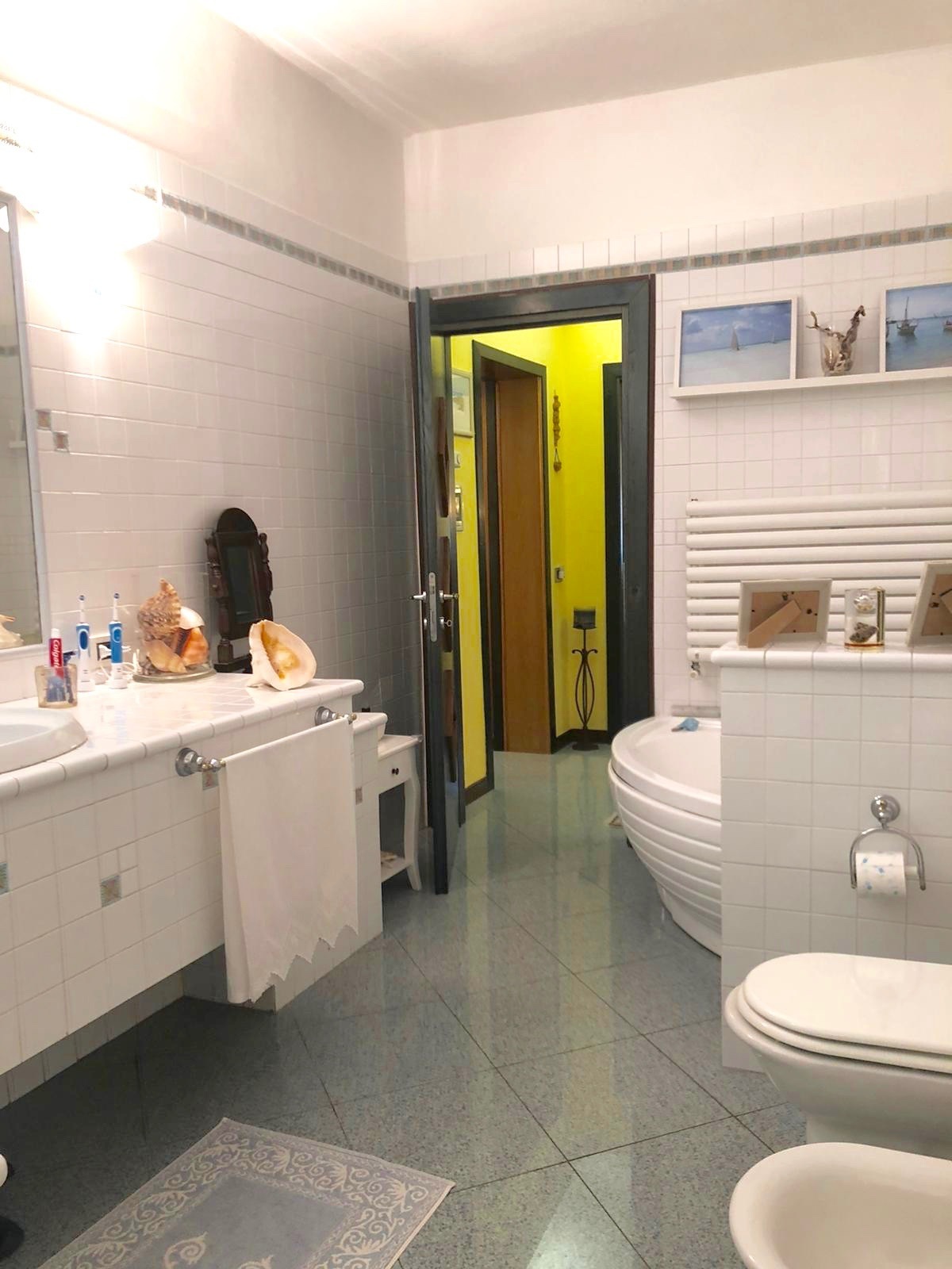 Immagine 14 di Casa semindipendente in vendita  a Castelnuovo Magra