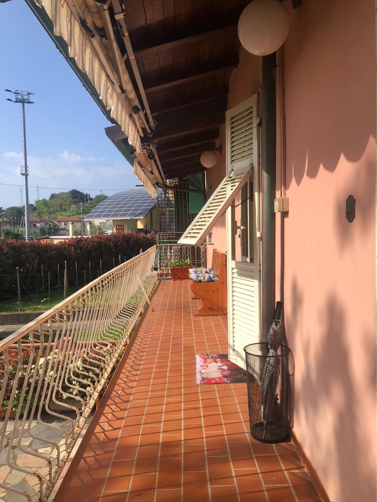 Immagine 18 di Casa semindipendente in vendita  a Castelnuovo Magra