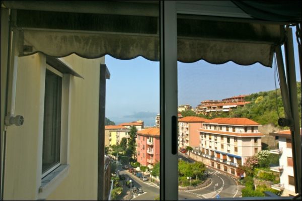 Immagine 17 di Trilocale in vendita  a Lerici