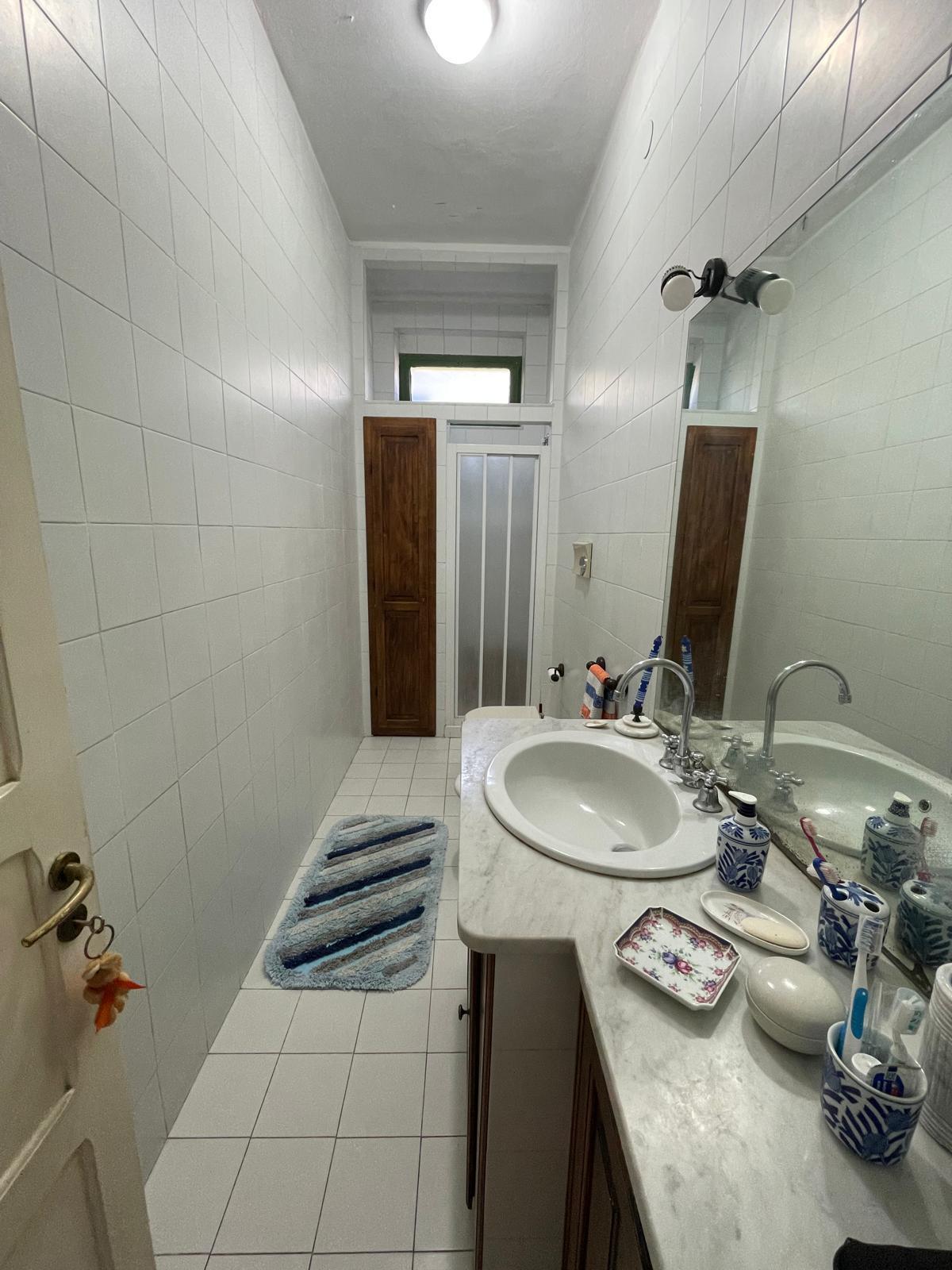 Immagine 6 di Porzione di casa in vendita  a Ameglia