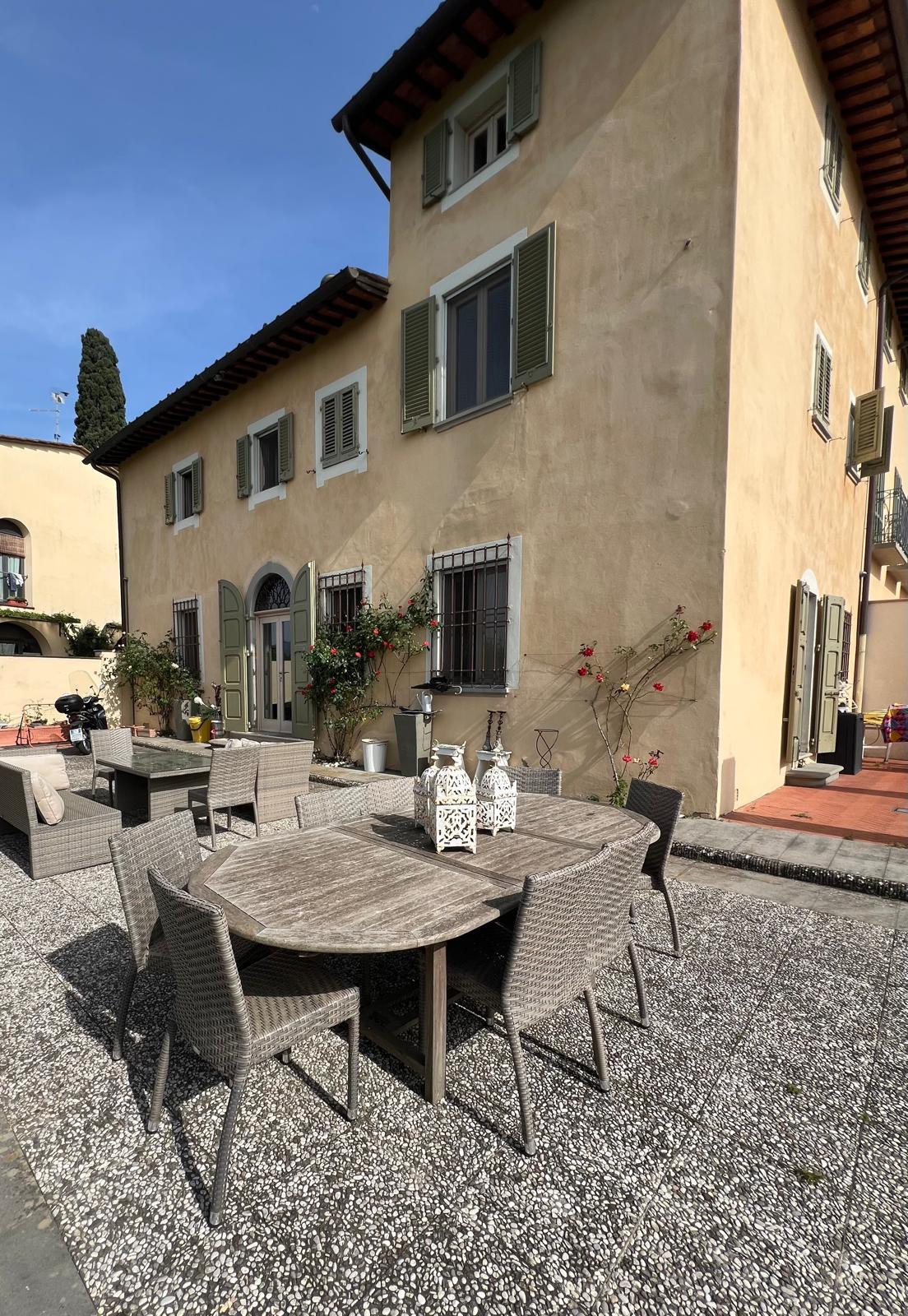 Immagine 4 di Porzione di casa in vendita  in Via di Vingone a Scandicci