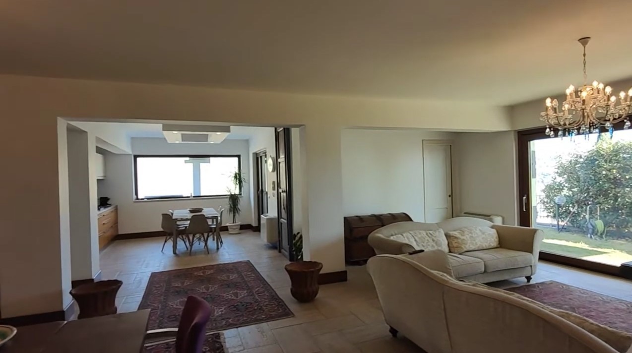 Immagine 12 di Villa in vendita  in c.da mastrissa snc a Taormina