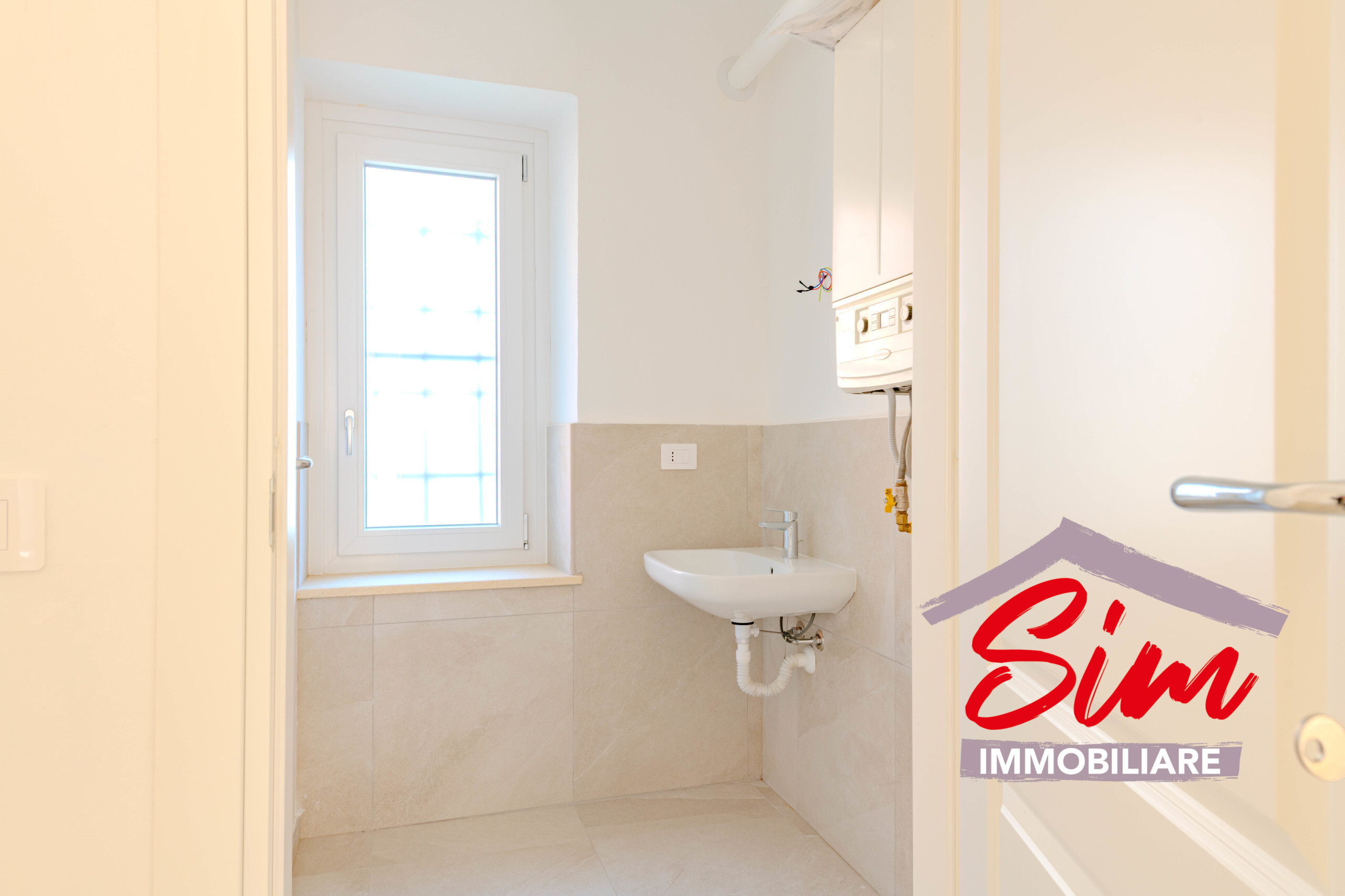 Immagine 9 di Bilocale in affitto  in Corso Cavour snc a Trino Vercellese