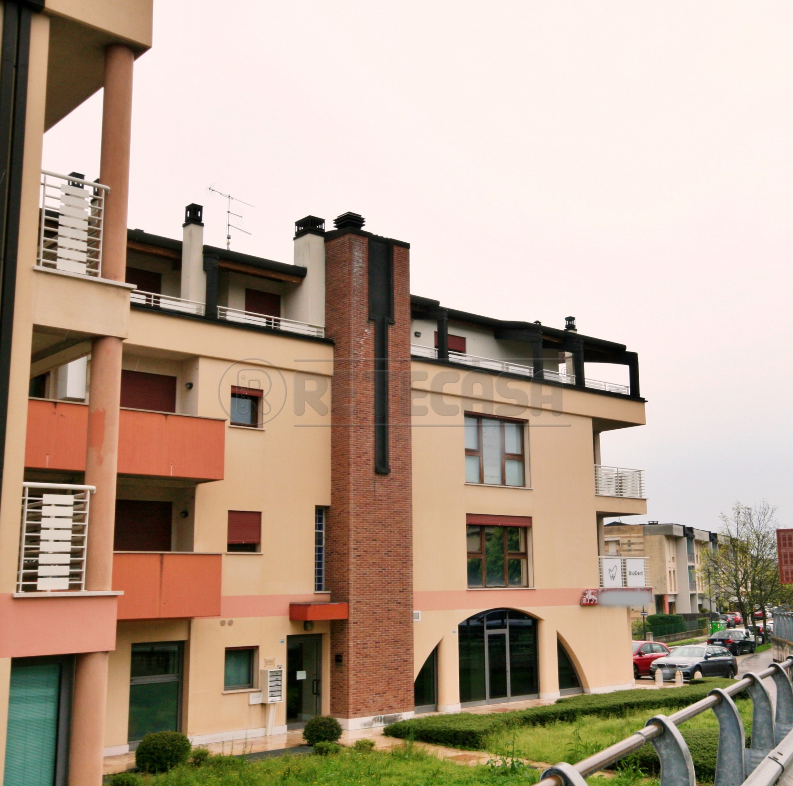 Immagine 2 di Ufficio in vendita  a Arzignano