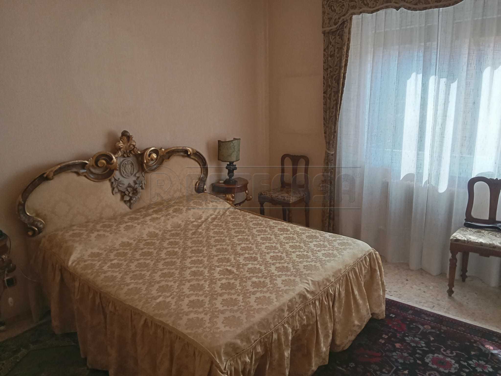 Immagine 23 di Villa in affitto  a Nembro