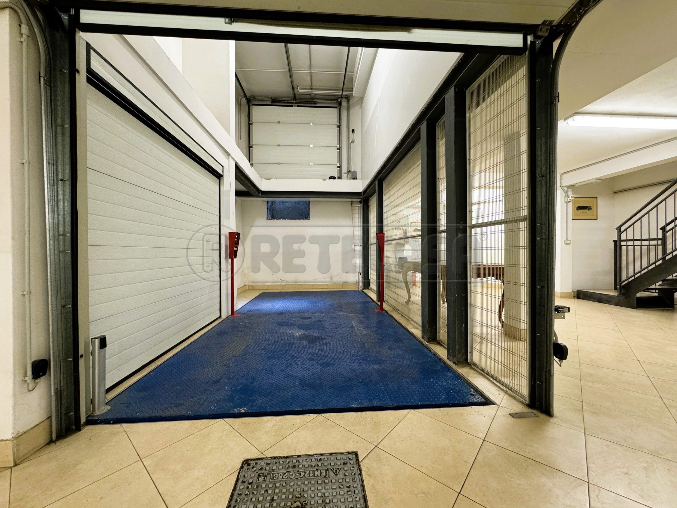 Immagine 19 di Garage in vendita  in Riviera San Benedetto 30 a Padova