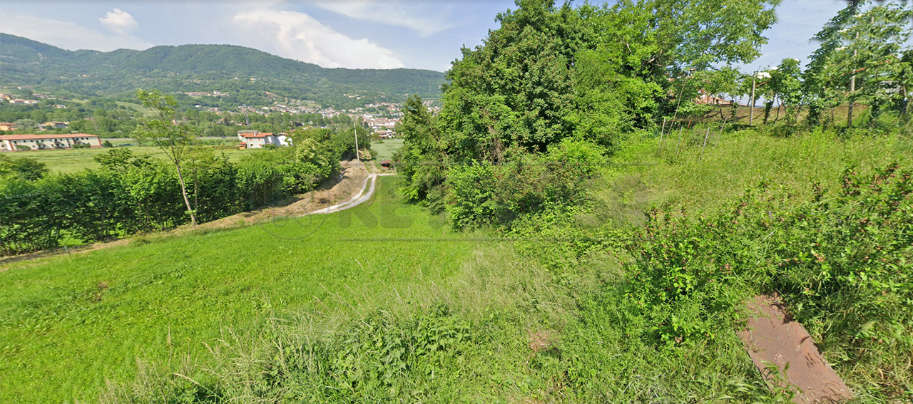Immagine 3 di Terreno edificabile in vendita  in Via Caecchioli 66 a Cornedo Vicentino