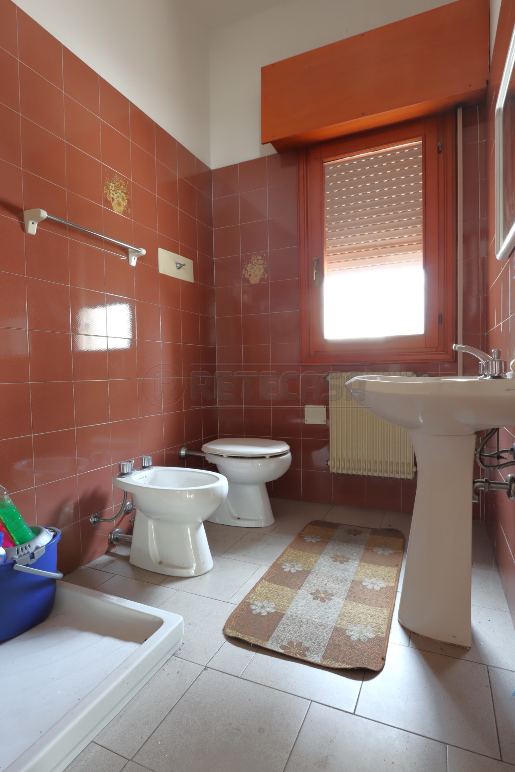 Immagine 12 di Locale commerciale in vendita  in Via S. Quasimodo a Grisignano Di Zocco