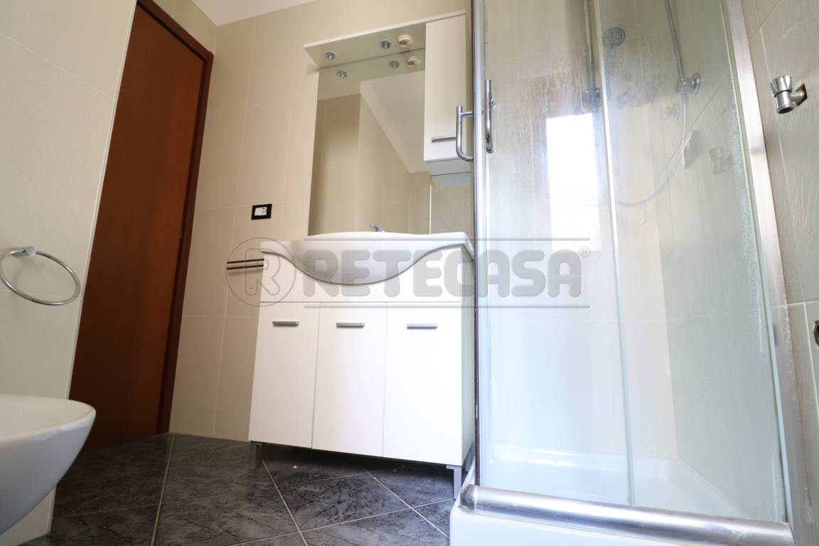 Immagine 9 di Bilocale in vendita  a Terre Del Reno