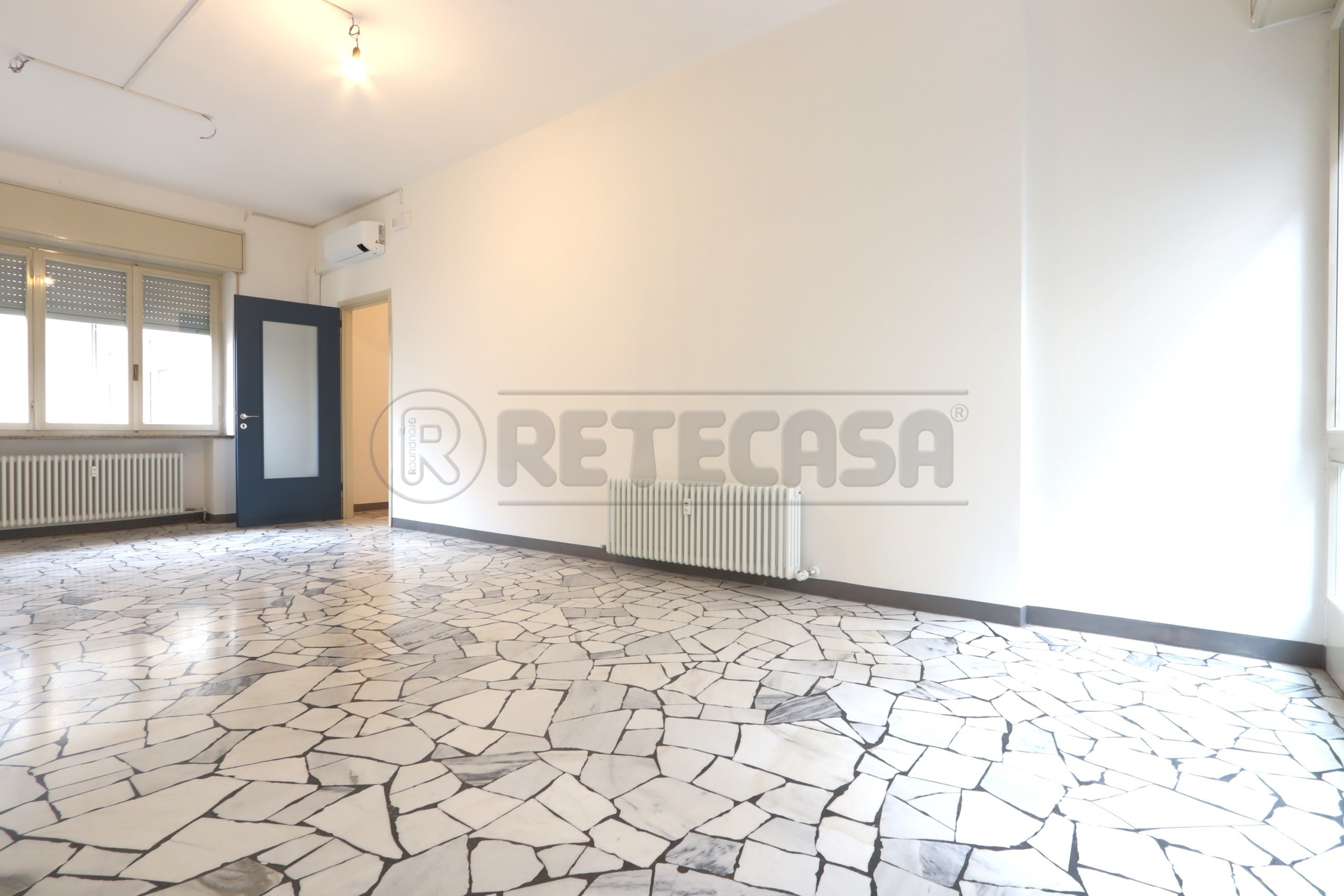 Immagine 47 di Ufficio in affitto  in Viale Milano 56 a Vicenza