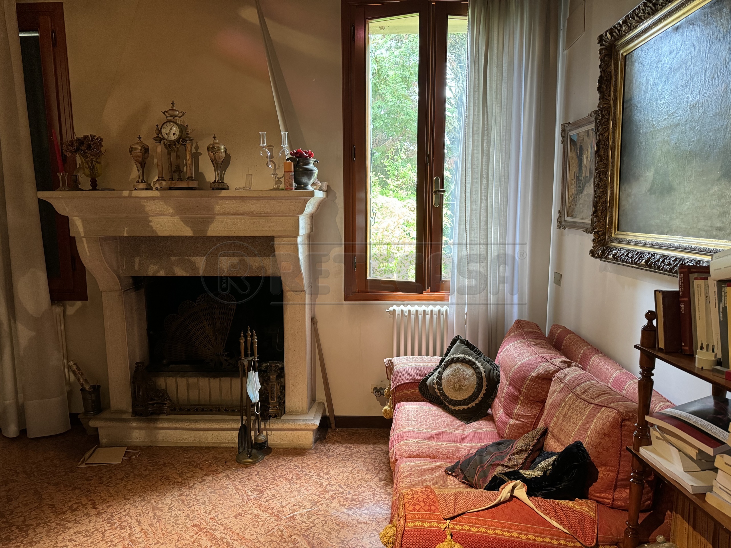 Immagine 15 di Villa in vendita  a Mirano