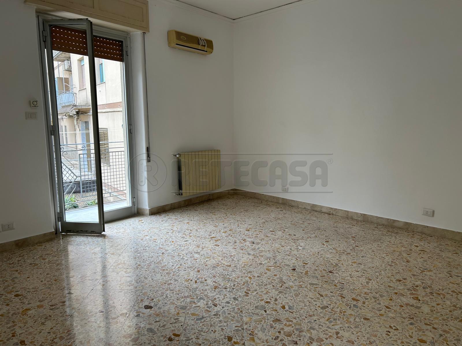 Immagine 8 di Trilocale in vendita  in via Niscemi 186 a Caltanissetta