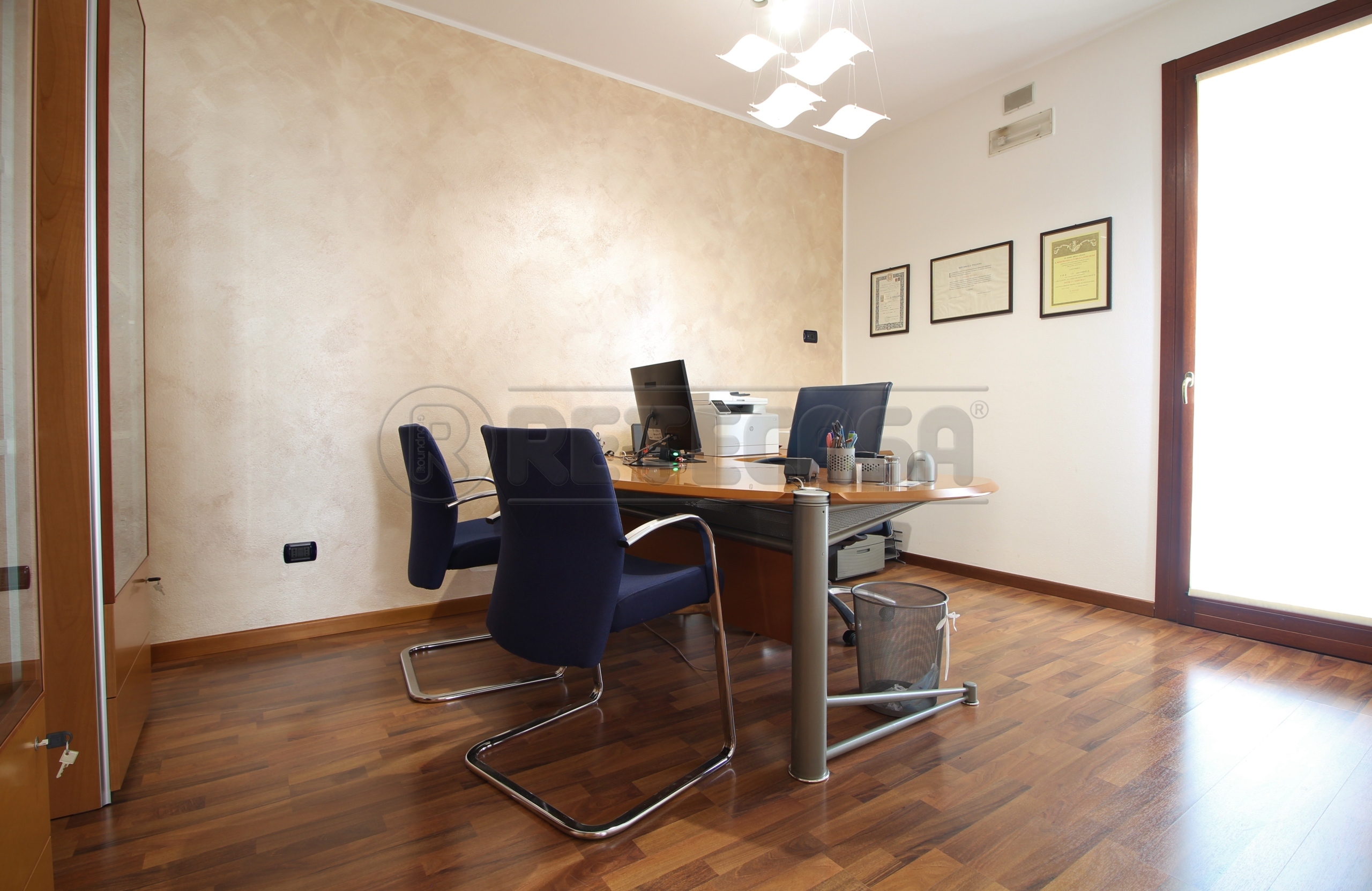 Immagine 7 di Ufficio in affitto  in VIA ALCIDE DE GASPERI 80 a Montecchio Maggiore