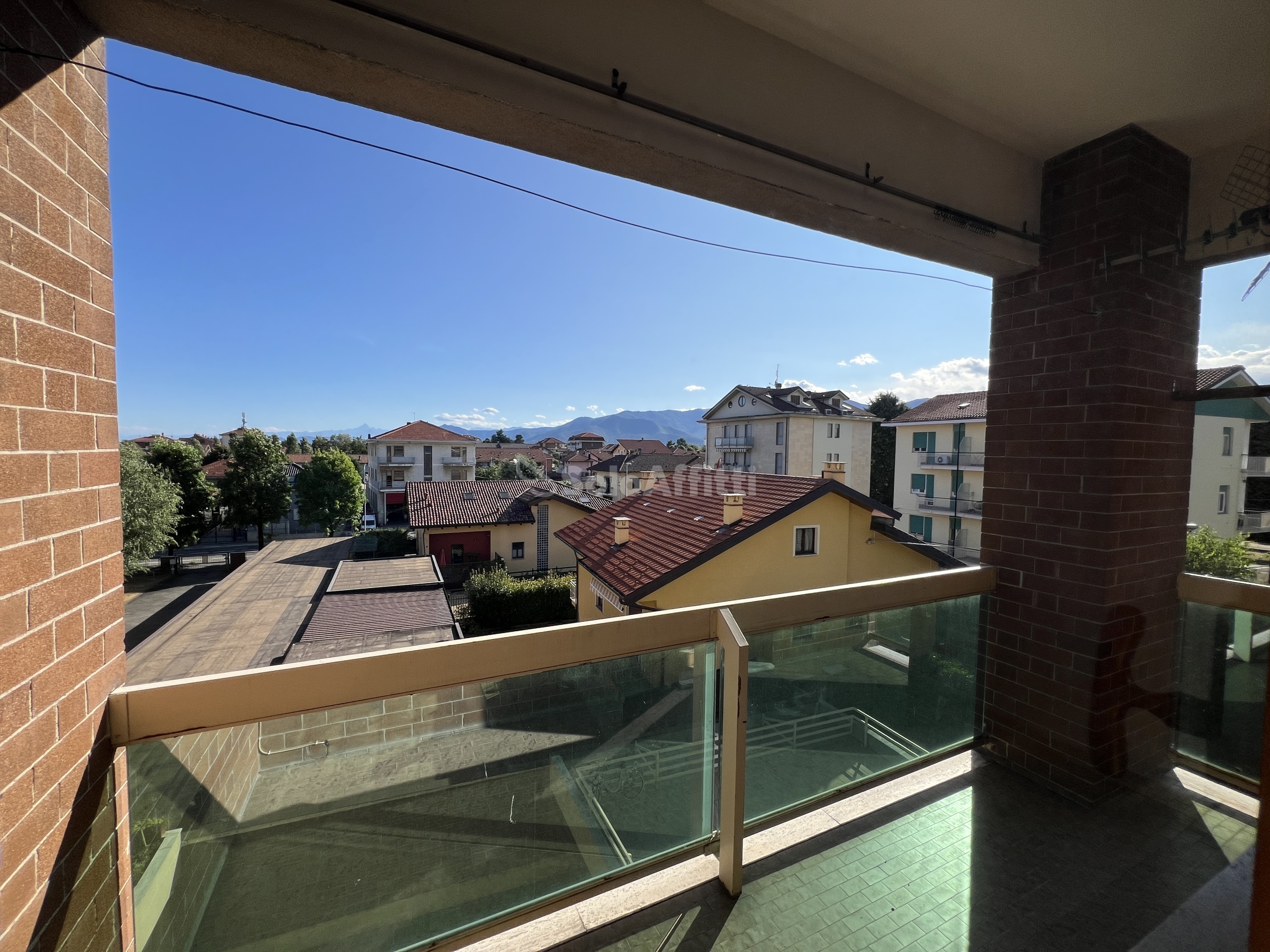 Immagine 61 di Quadrilocale in affitto  in Via Buratto 7 a Ciriè