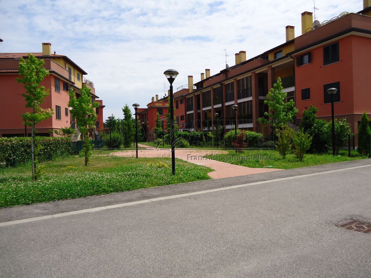 Immagine 13 di Trilocale in affitto  in Via Emioli Segrè 4 a Certosa Di Pavia