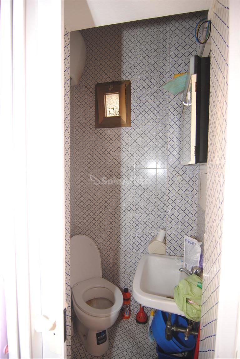 Immagine 15 di Locale commerciale in affitto  in Corso Amedeo 100 a Livorno