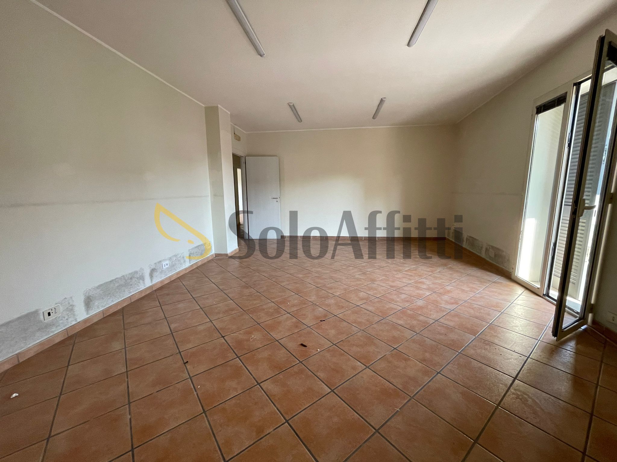 Immagine 6 di Ufficio in affitto  in Via Nazionale Appia 177 a Casapulla