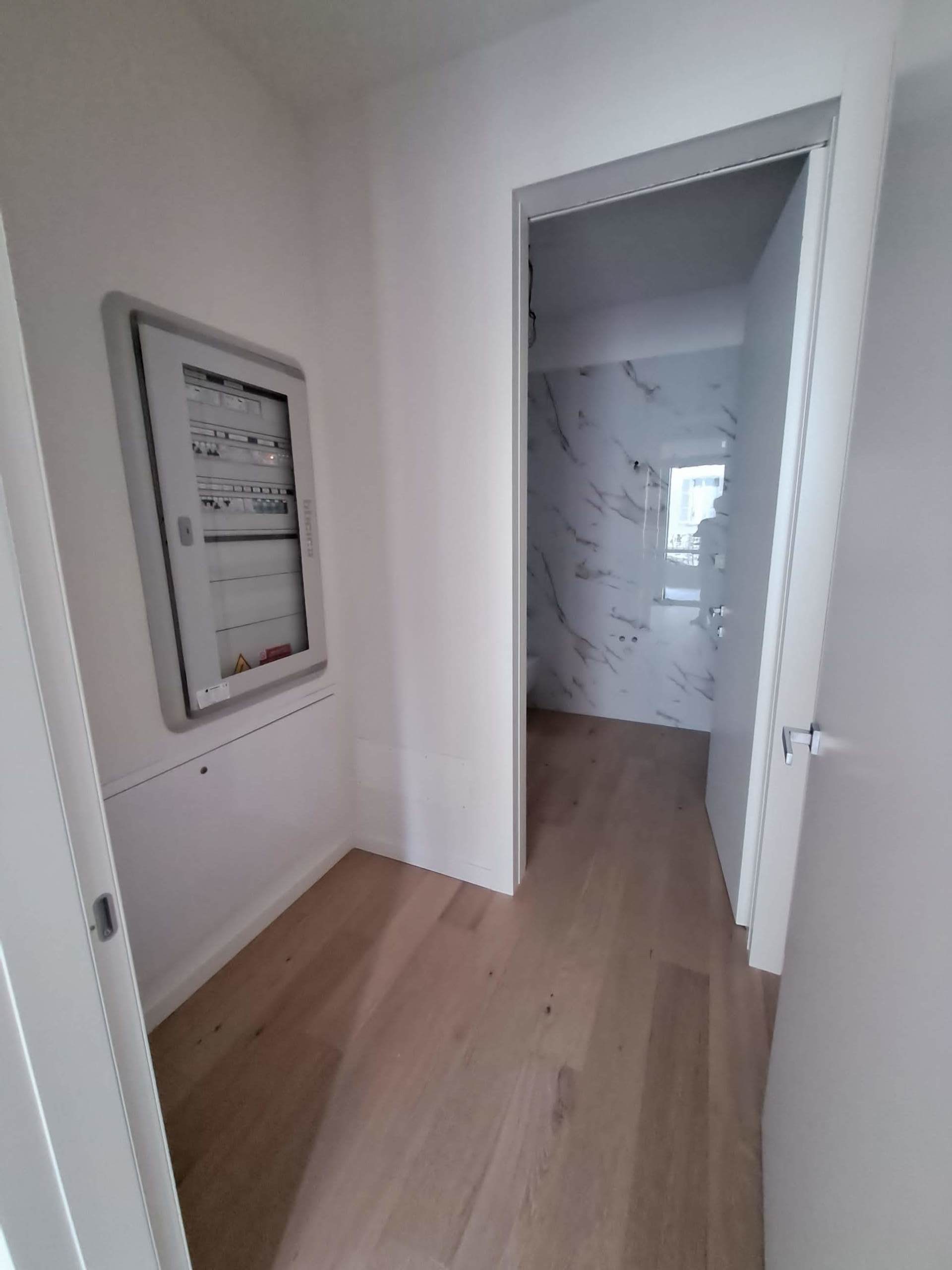 Immagine 25 di Trilocale in vendita  in Borgo delle Grazie 3 a Parma