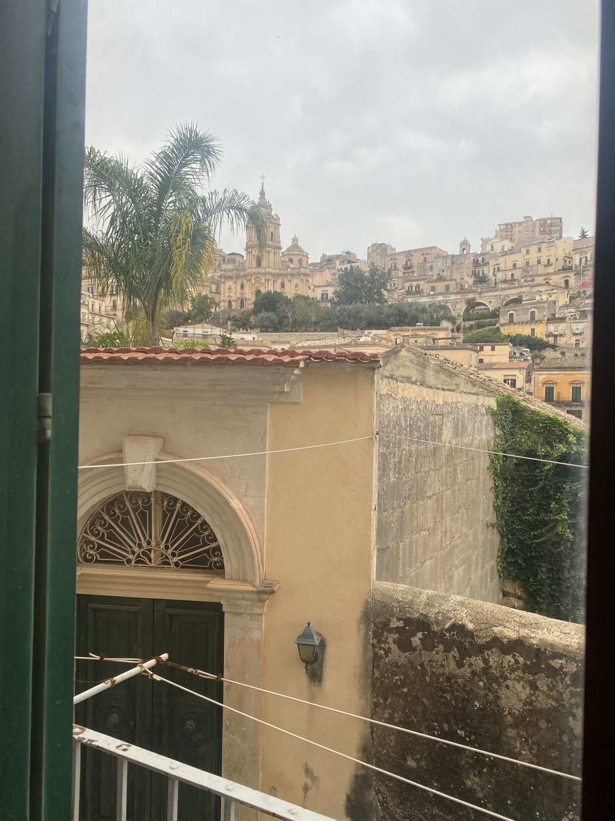 Immagine 1 di Porzione di casa in vendita  in Via Ritiro 33 a Modica