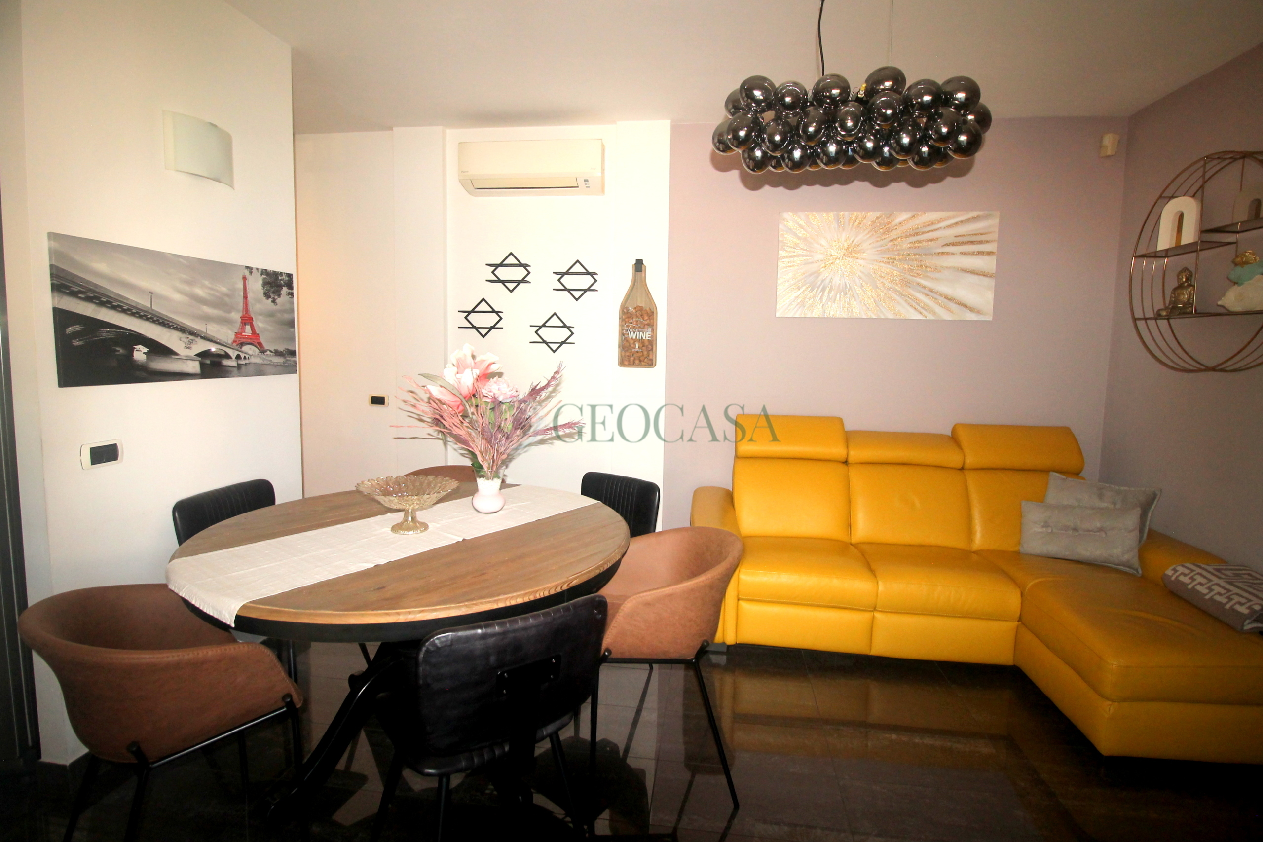 Immagine 1 di Appartamento in vendita  a Follo