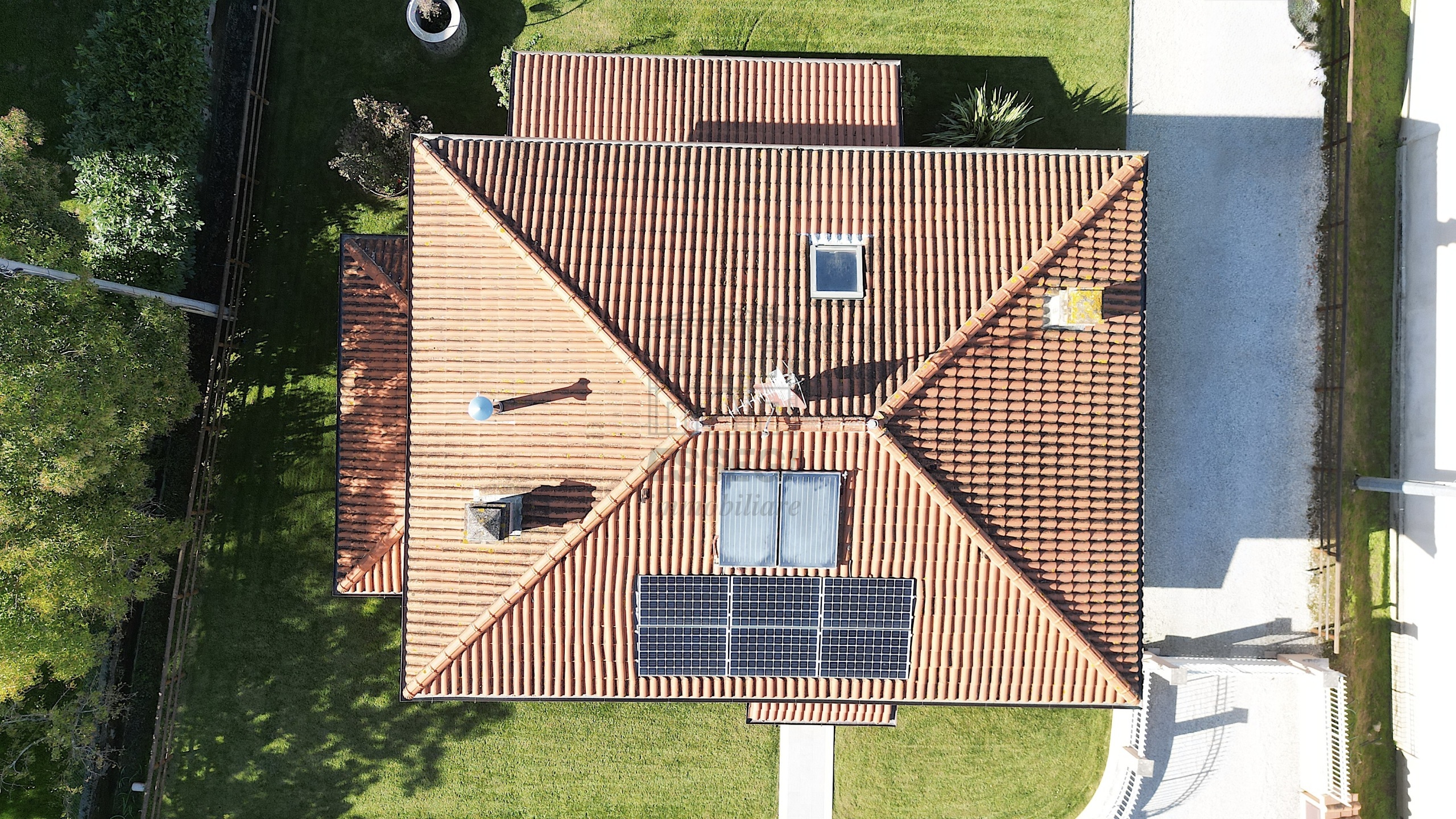 Immagine 7 di Villa in vendita  in Via di San Ginese a Capannori