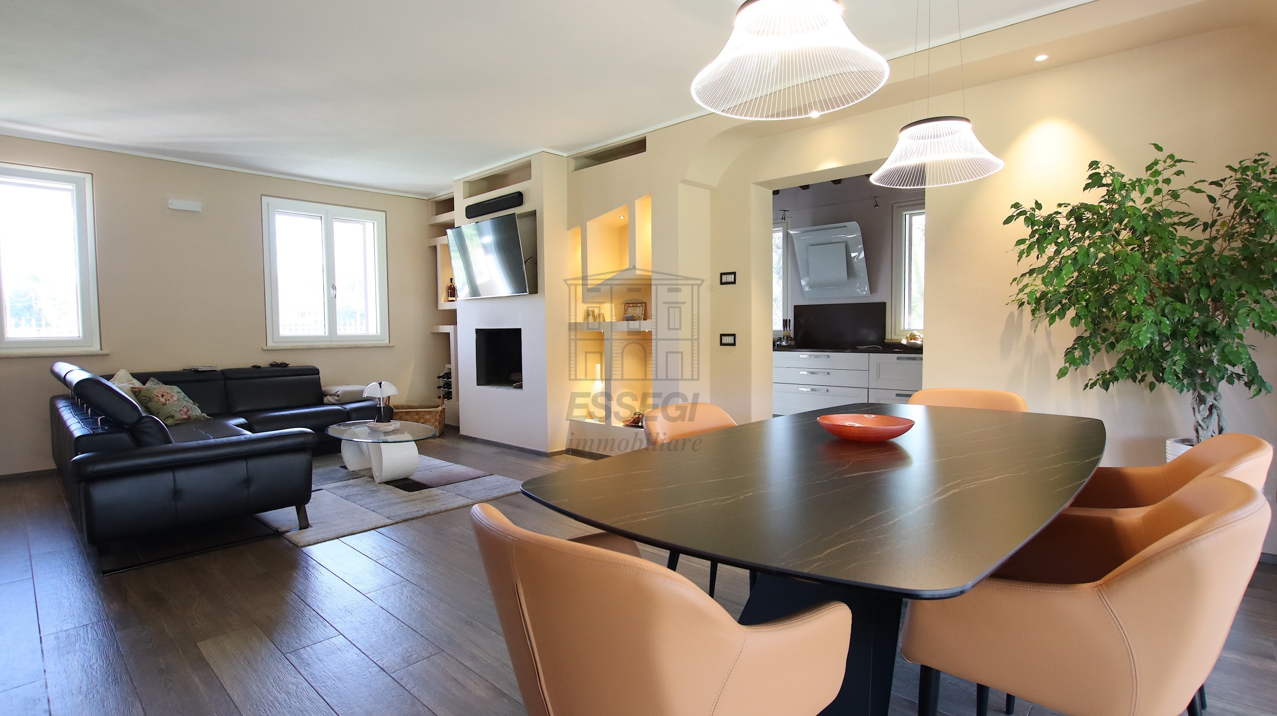 Immagine 19 di Villa in vendita  in Via di San Ginese a Capannori