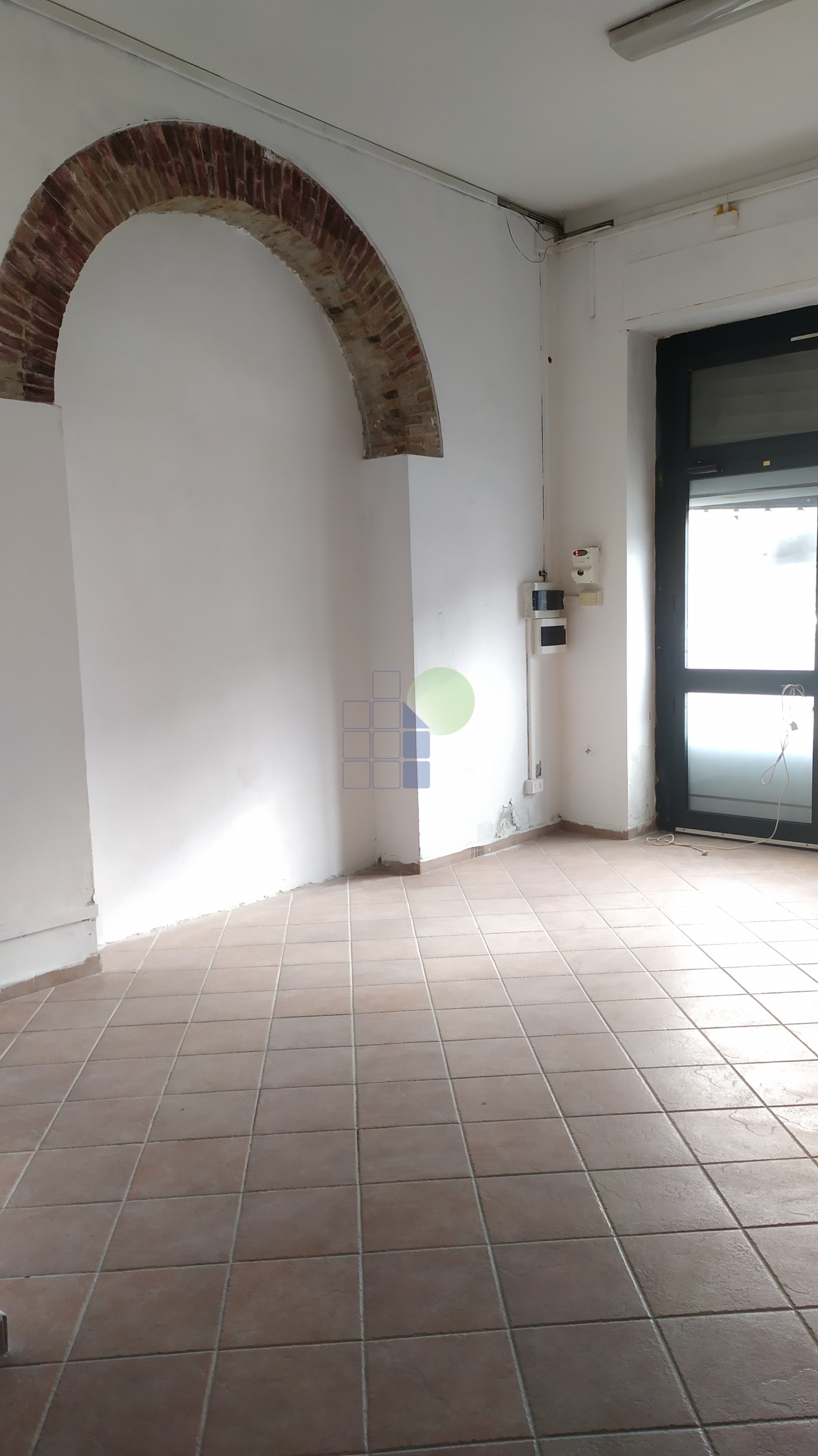 Immagine 4 di Capannone industriale in affitto  in Scali Luigi Bettarini 2 a Livorno