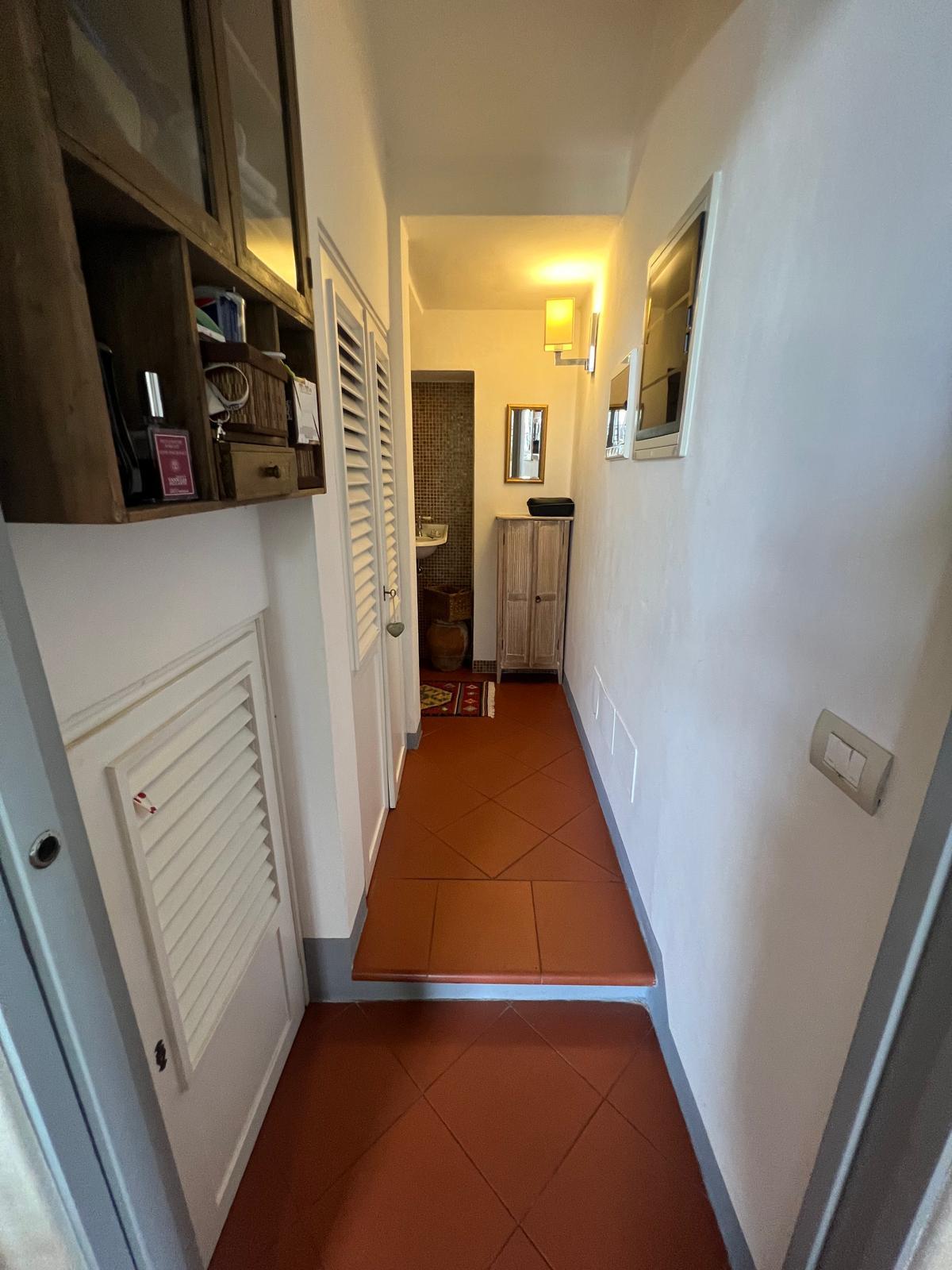 Immagine 33 di Porzione di casa in vendita  in Via di Vingone a Scandicci