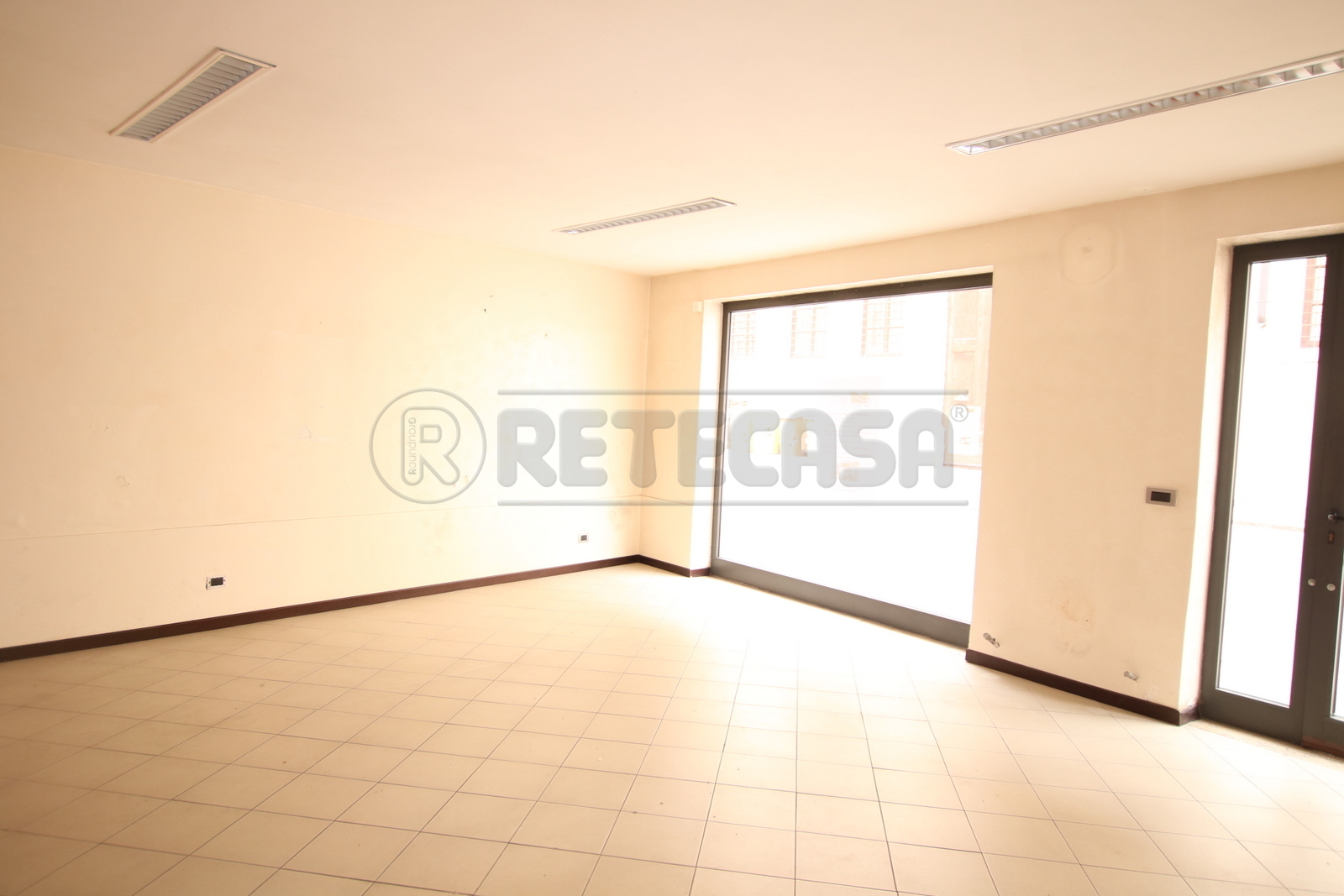 Immagine 9 di Locale commerciale in vendita  in Contrà s. Francesco a Vicenza