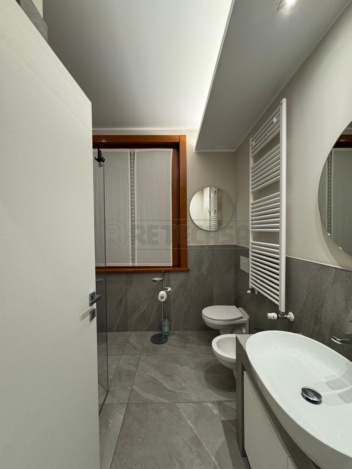 Immagine 9 di Bilocale in affitto  a Orio Al Serio