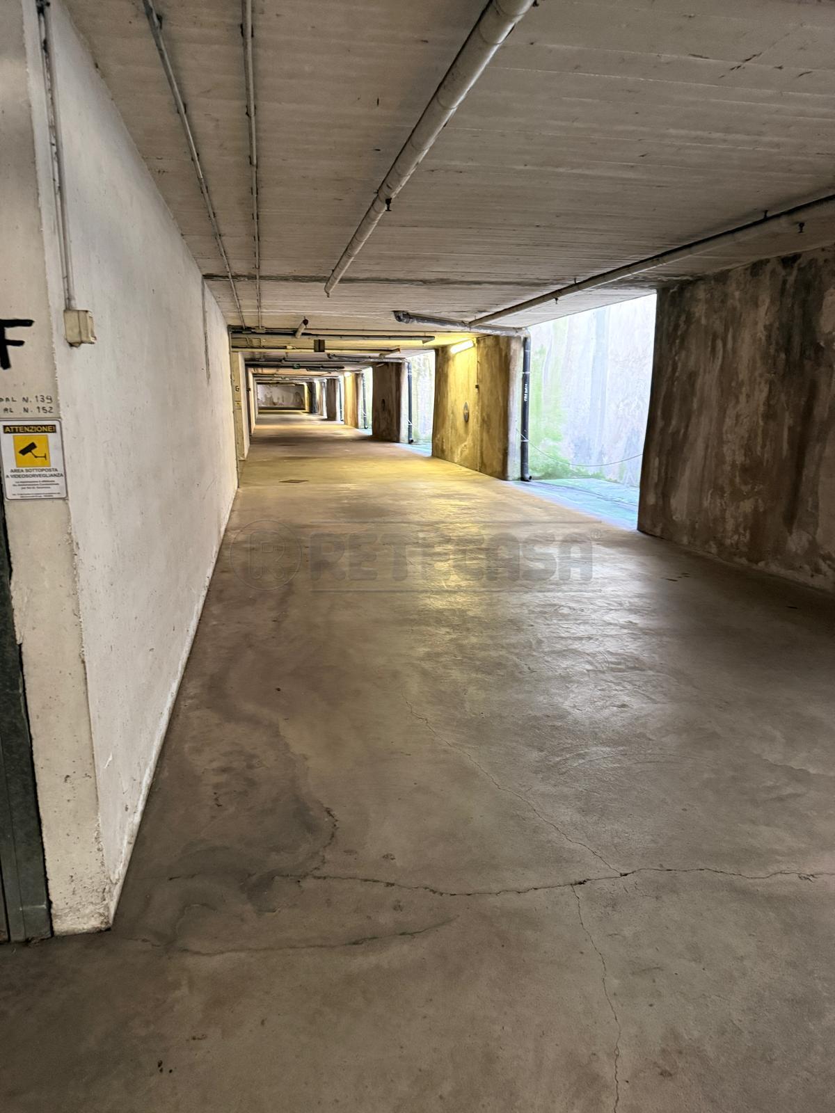 Immagine 2 di Garage in vendita  in Via Kennedy a Arzignano