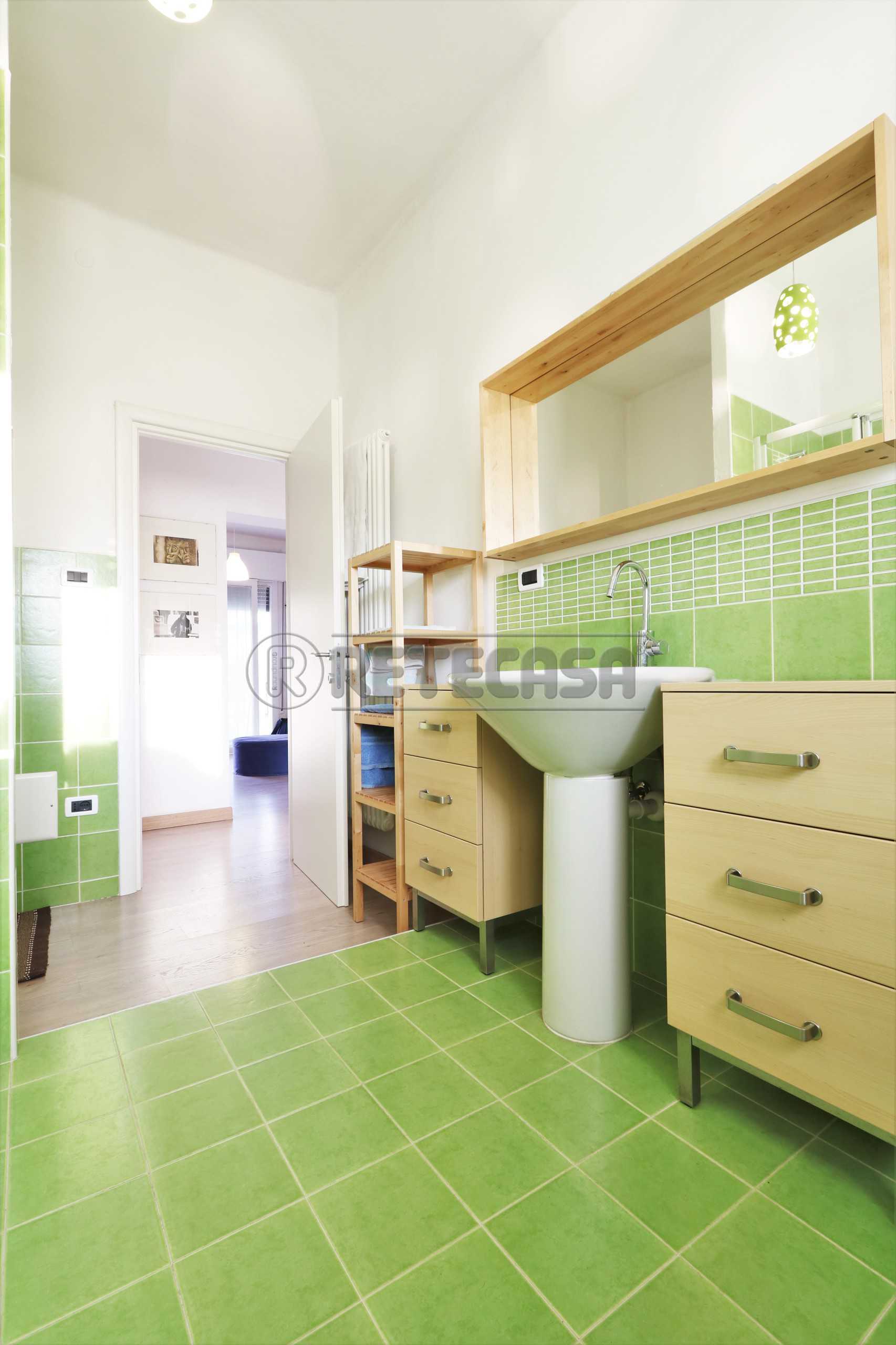 Immagine 28 di Stanza singola in affitto  a Vicenza