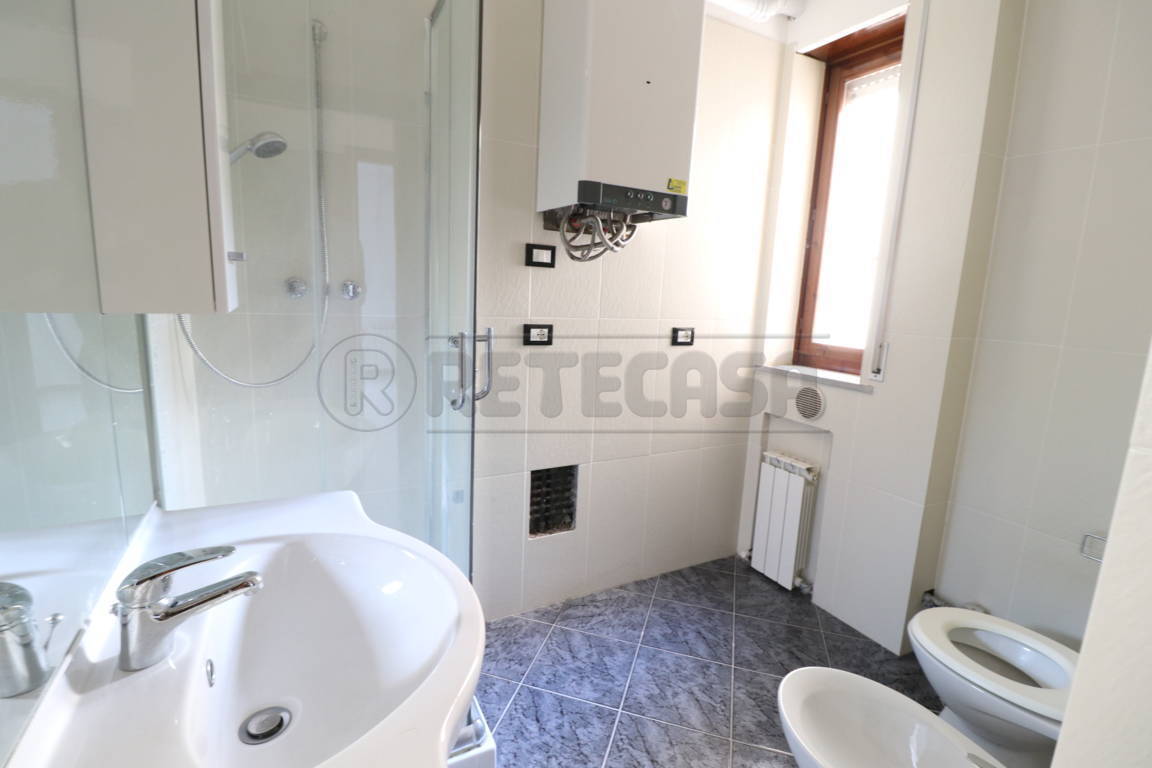 Immagine 10 di Bilocale in vendita  a Terre Del Reno