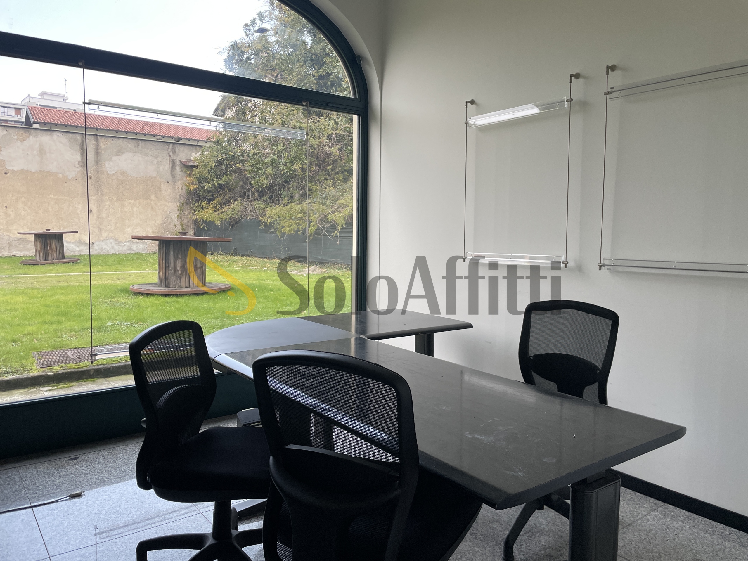 Immagine 41 di Locale commerciale in affitto  in Piazza Baracca 18 a Buscate