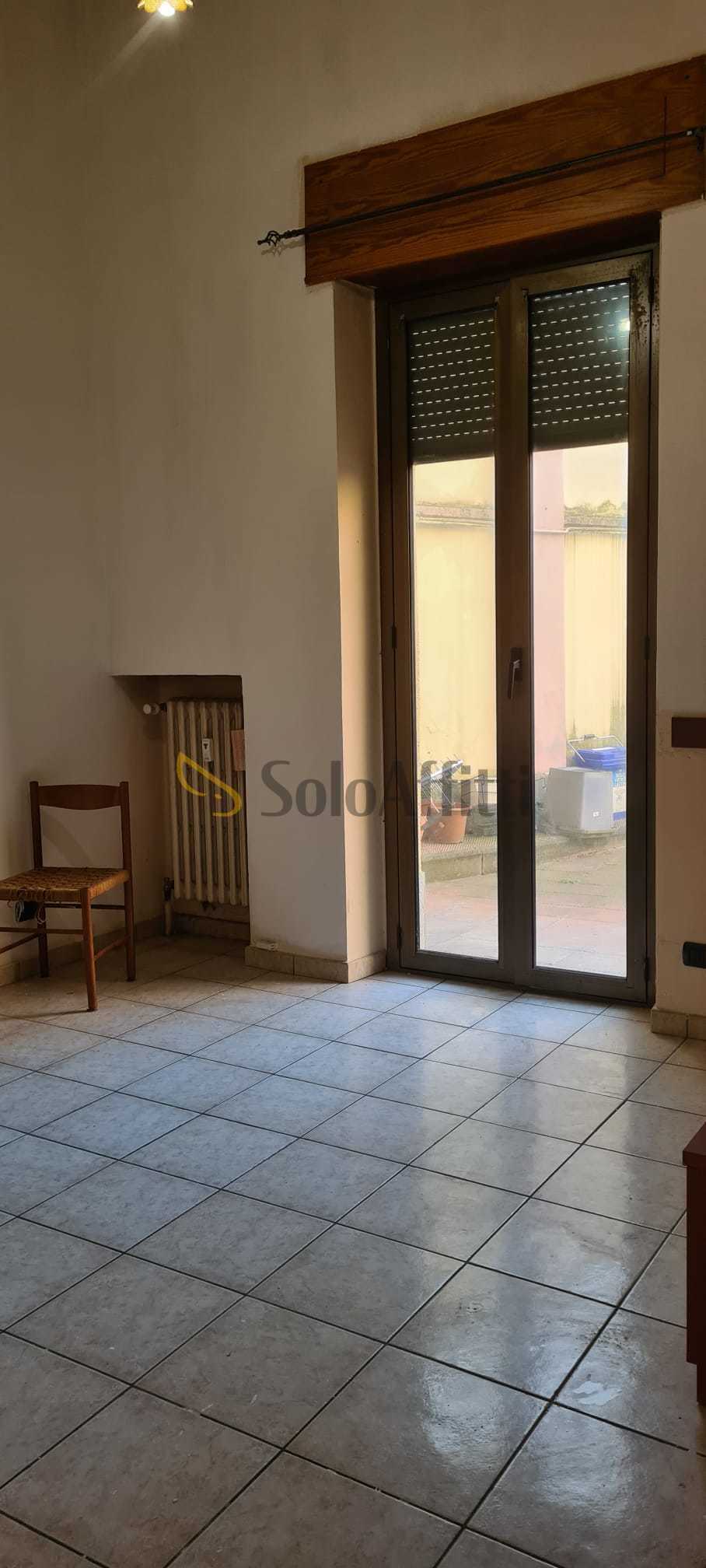 Immagine 21 di Bilocale in affitto  in Strada della Pronda a Torino