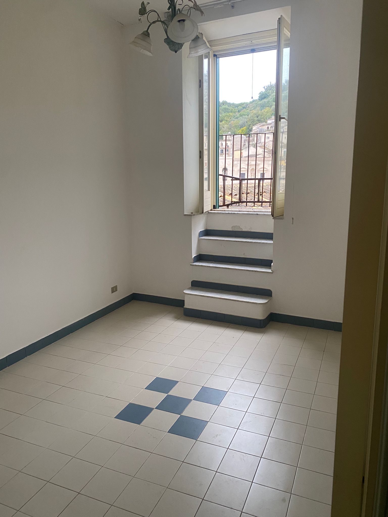 Immagine 9 di Porzione di casa in vendita  in Via Carlo Papa a Modica