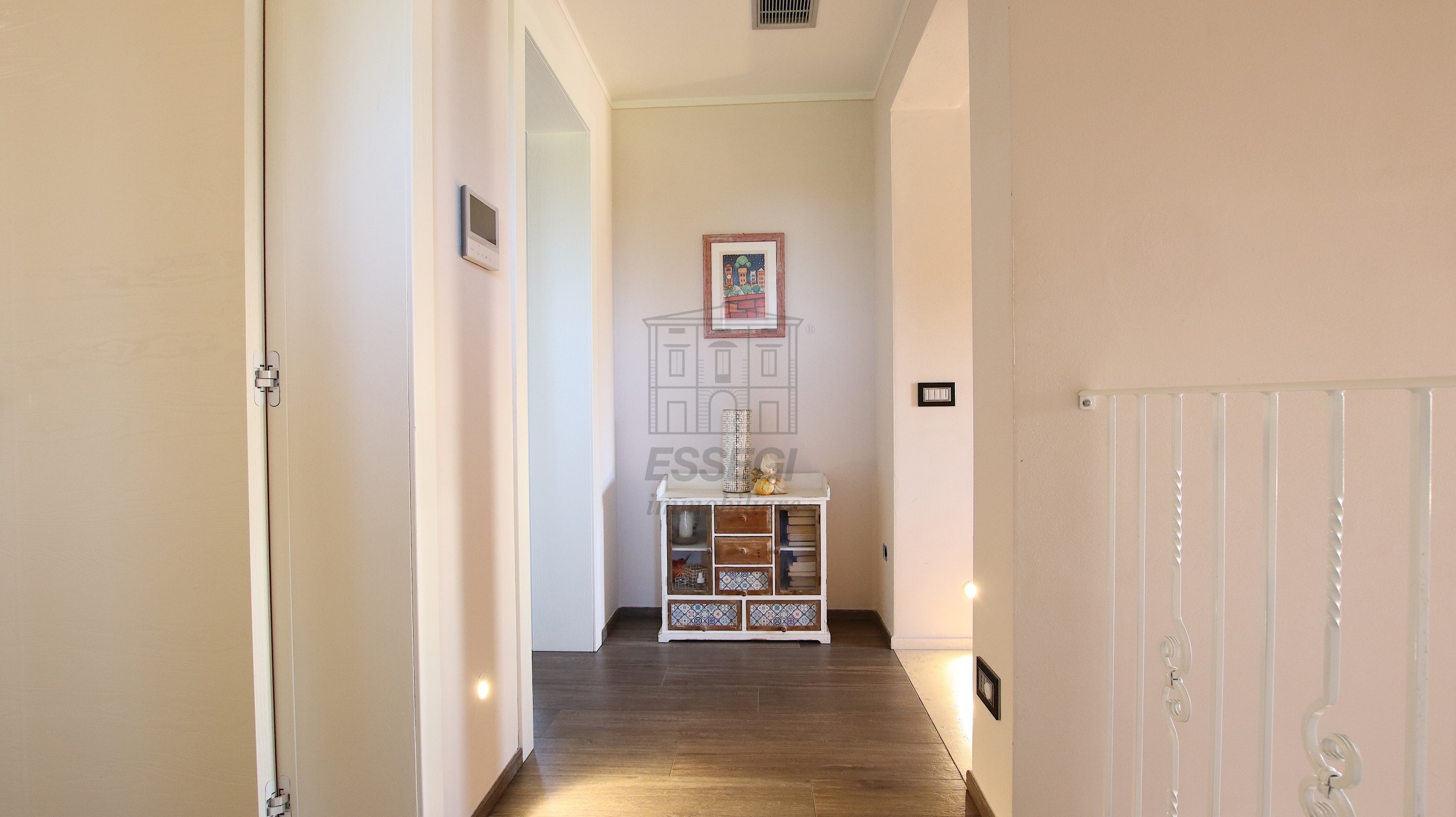 Immagine 40 di Villa in vendita  in Via di San Ginese a Capannori