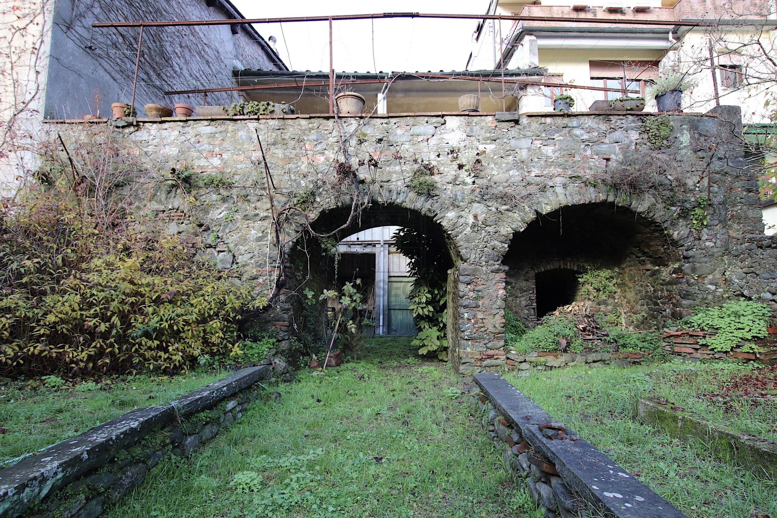 Immagine 28 di Villa in vendita  in Via Ludovica a Borgo A Mozzano