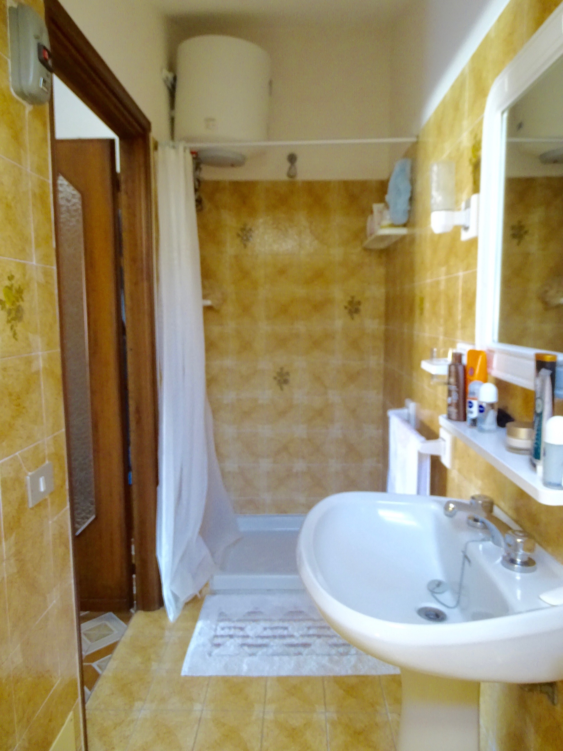 Immagine 7 di Mansarda in vendita  a Ameglia