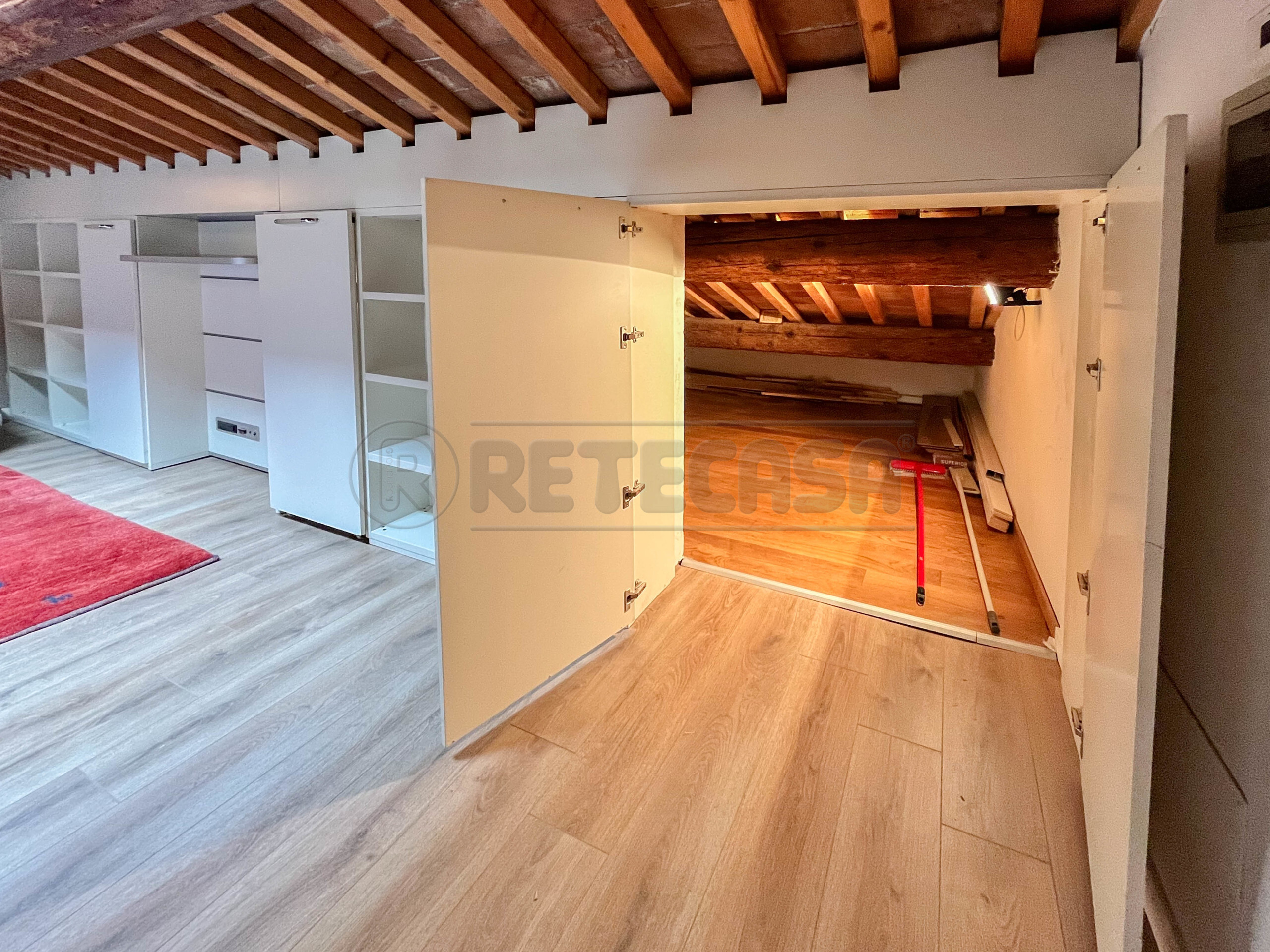 Immagine 25 di Bilocale in vendita  in Contrà Santa Barbara a Vicenza