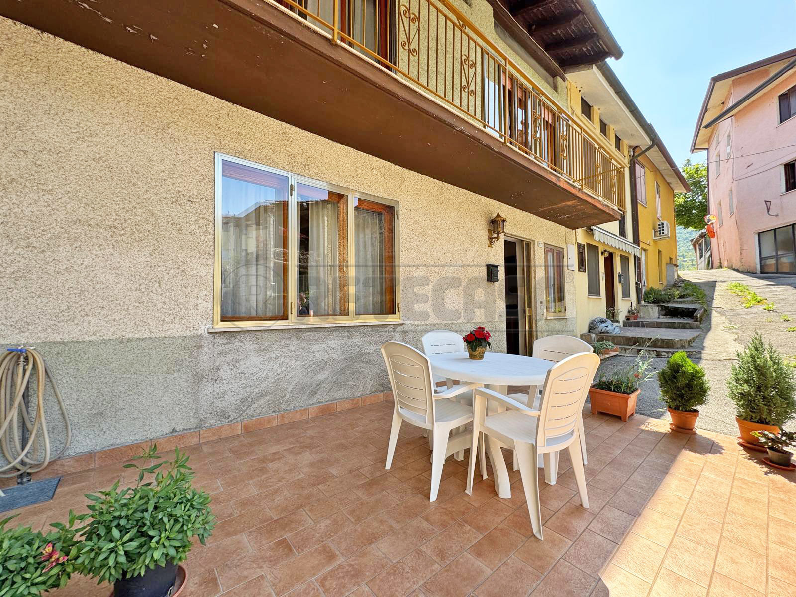 Immagine 2 di Casa semindipendente in vendita  in via piana di la di sopra 11 a Valdagno