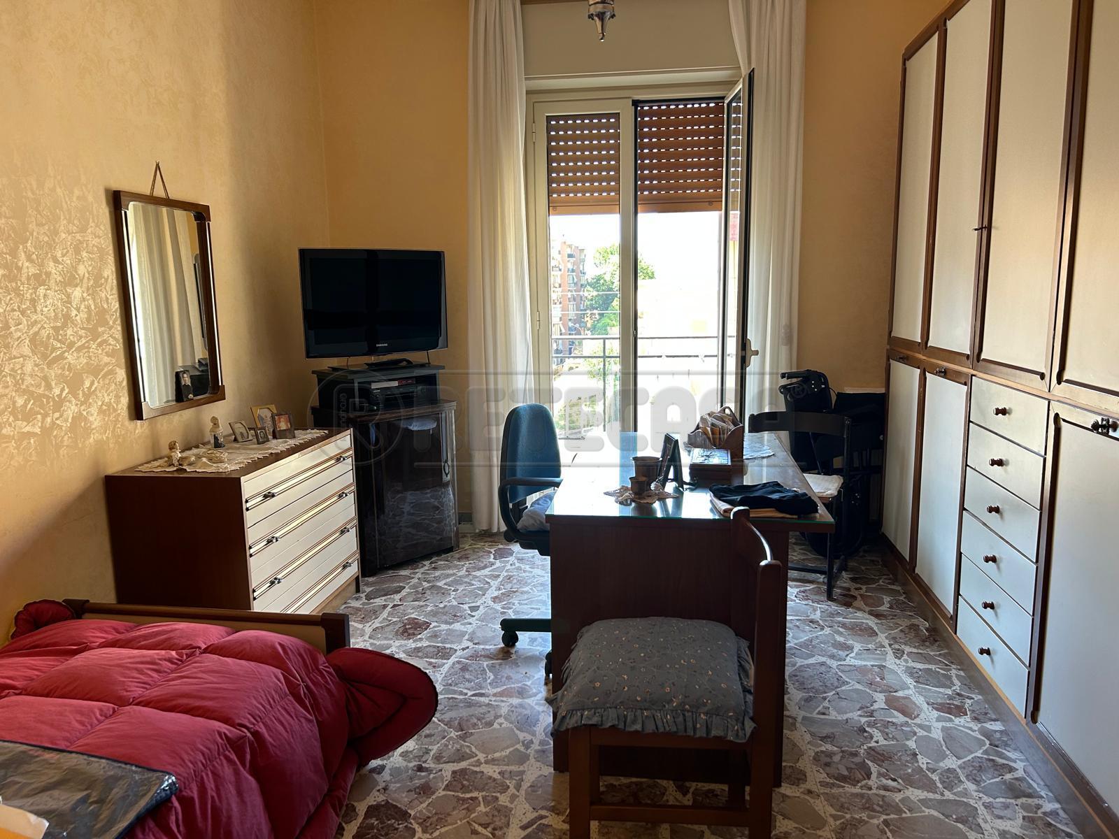 Immagine 18 di Quadrilocale in vendita  in VIA ALCIDE DE GASPERI 47 a Caltanissetta