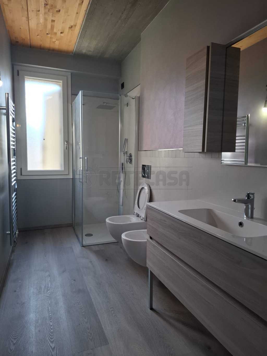 Immagine 4 di Trilocale in affitto  in Via Giosuè Carducci a Bondeno