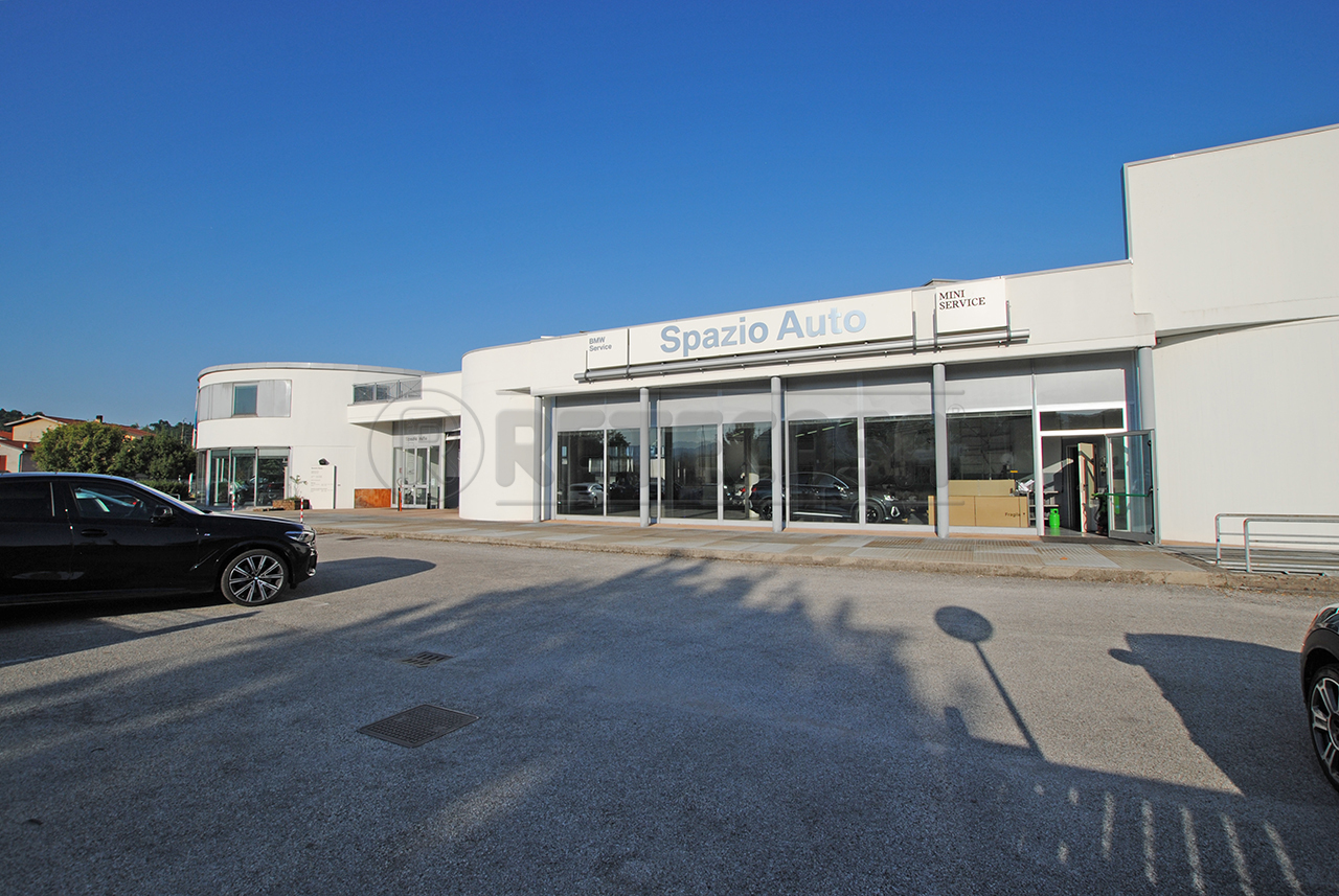 Immagine 7 di Attività artigianale in vendita  in Via del Lavoro 1 a Arzignano