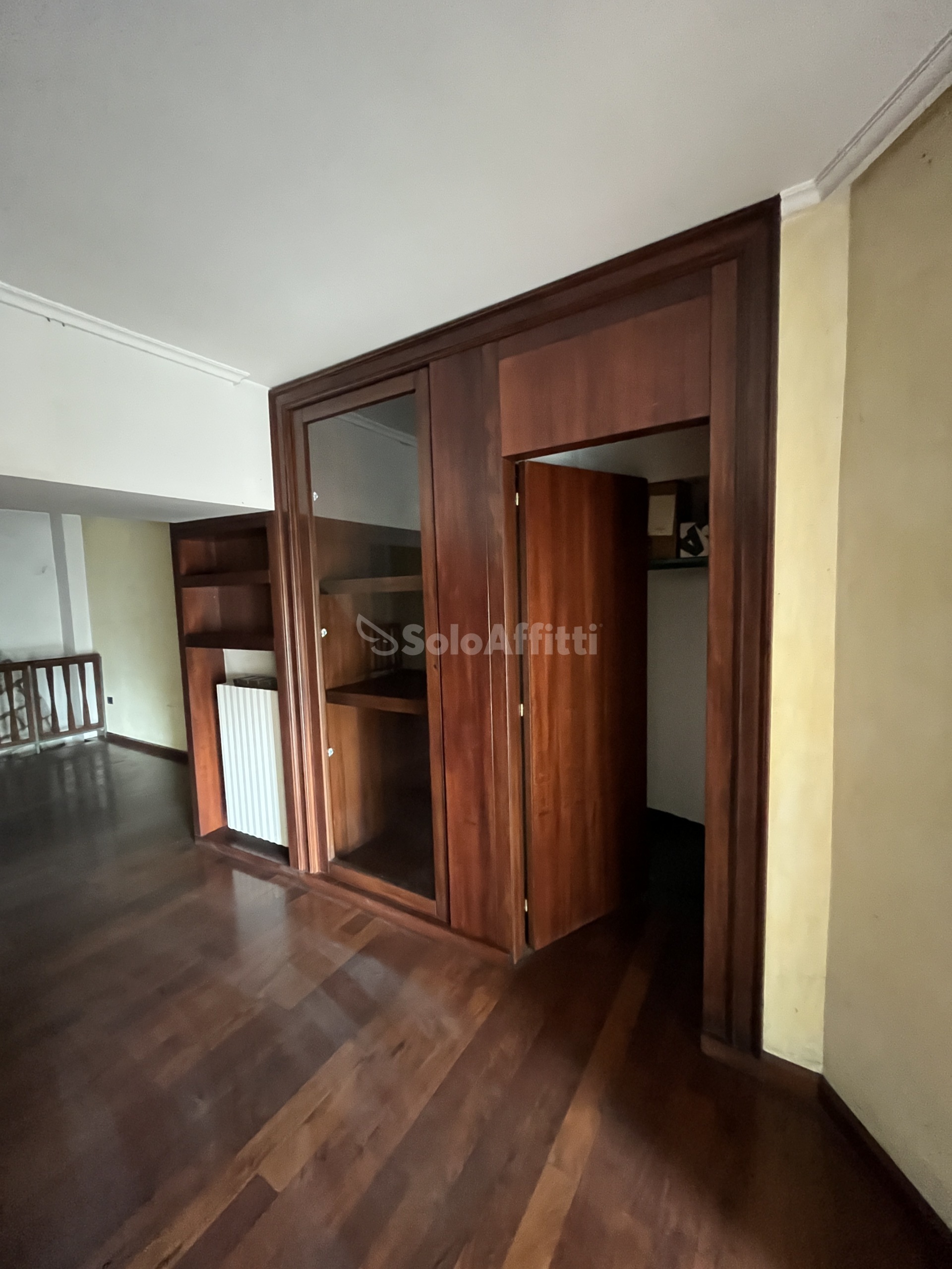 Immagine 12 di Locale commerciale in affitto  in Via Nicola Vaccaro a Potenza