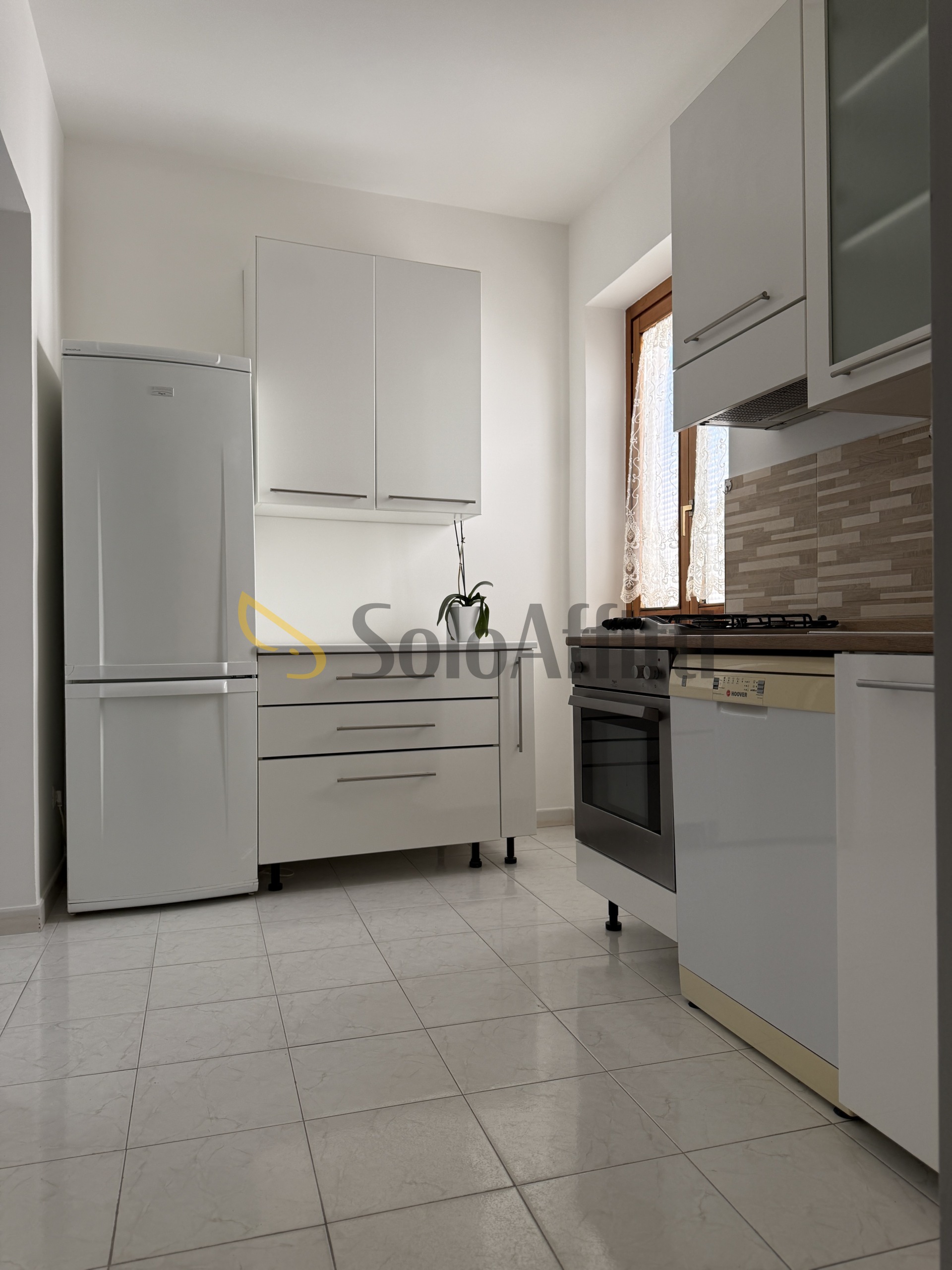 Immagine 16 di Trilocale in affitto  in Via Pretoria a Potenza