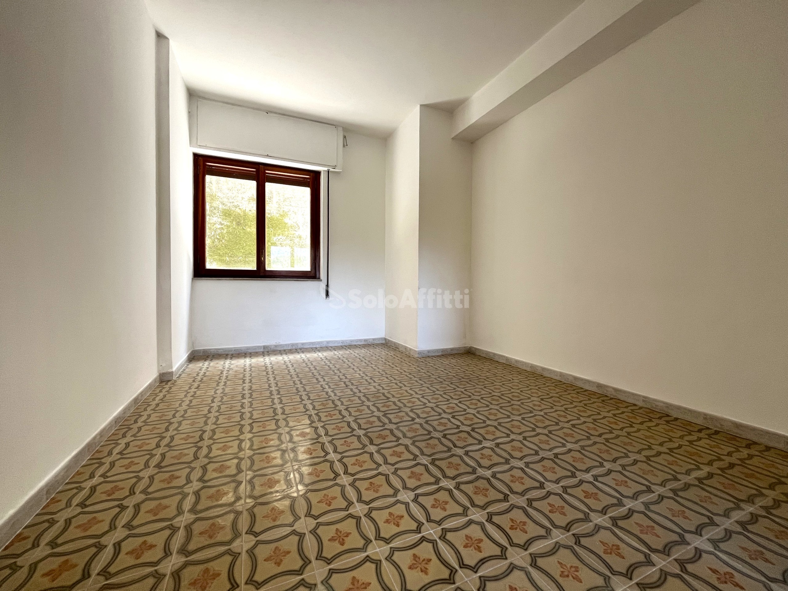 Immagine 9 di Trilocale in affitto  a Catanzaro