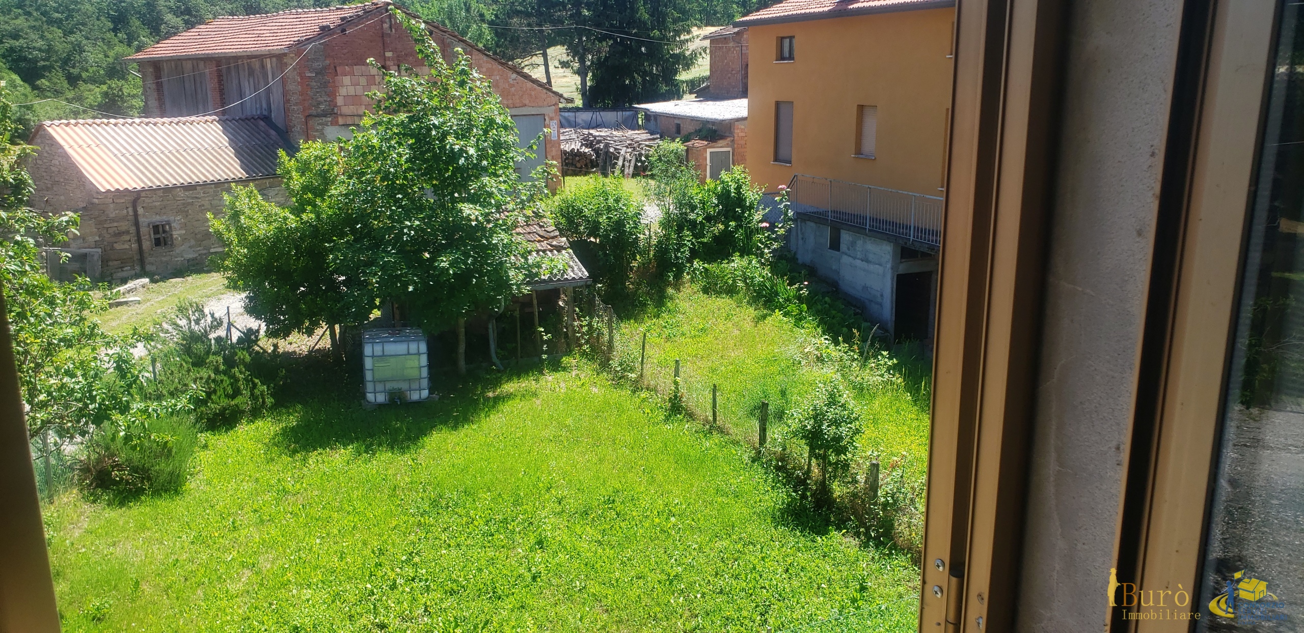 Immagine 13 di Porzione di casa in vendita  in Località Ronchi 59 a Varsi
