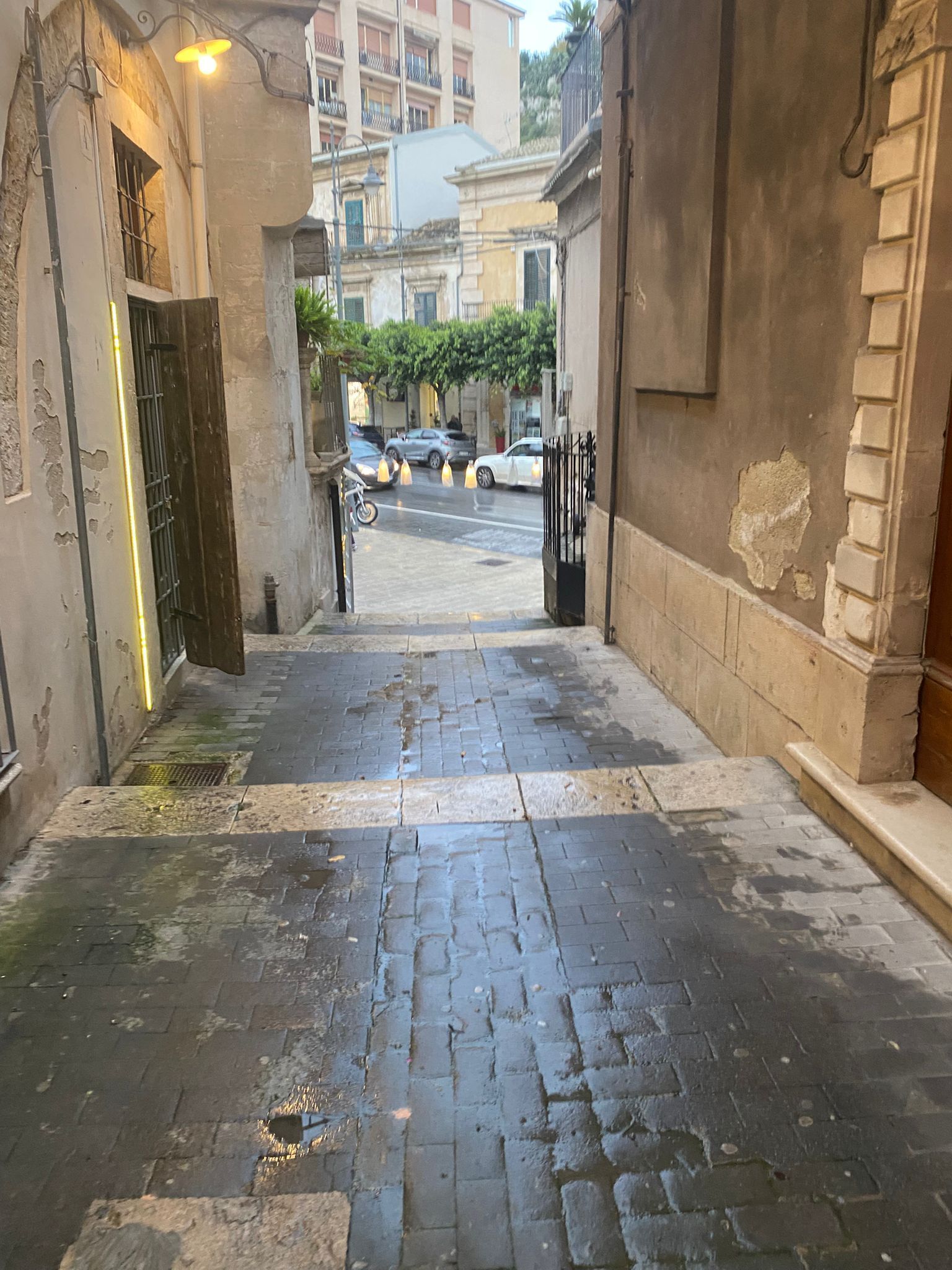 Immagine 22 di Porzione di casa in vendita  in Via Carlo Papa a Modica