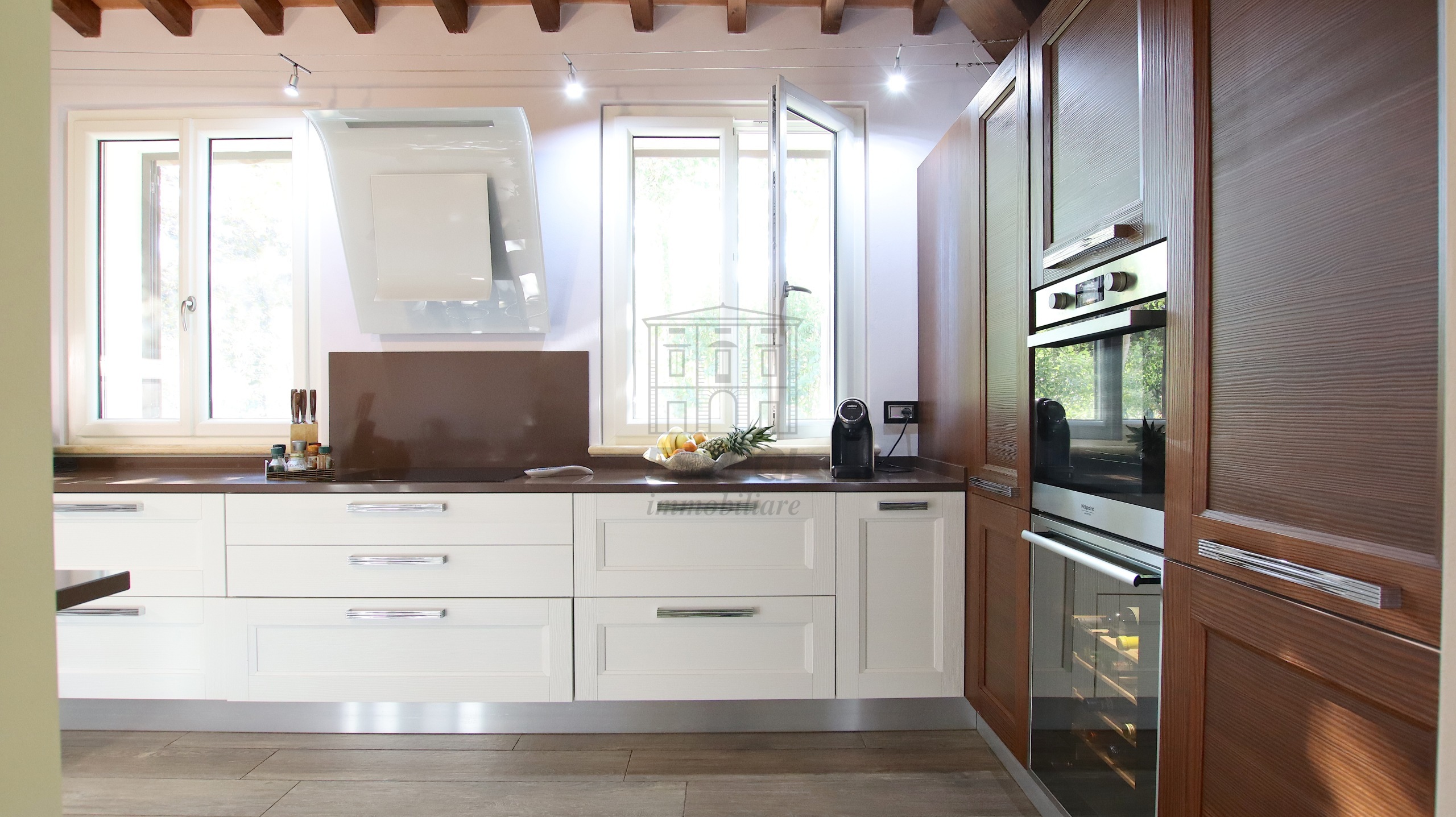 Immagine 24 di Villa in vendita  in Via di San Ginese a Capannori